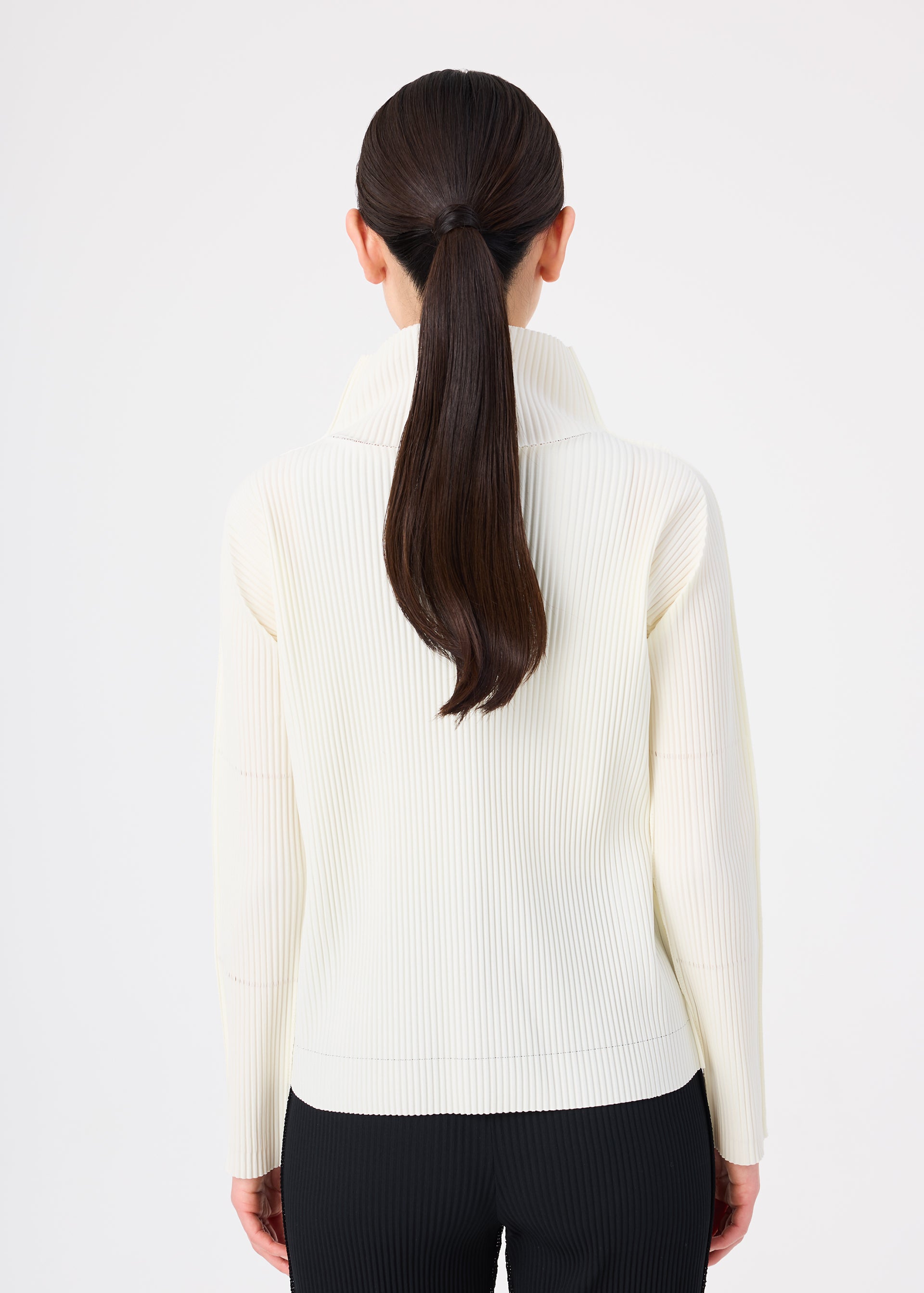Issey Miyake Fine Knit Pleats rolák bílý s dlouhým rukávem