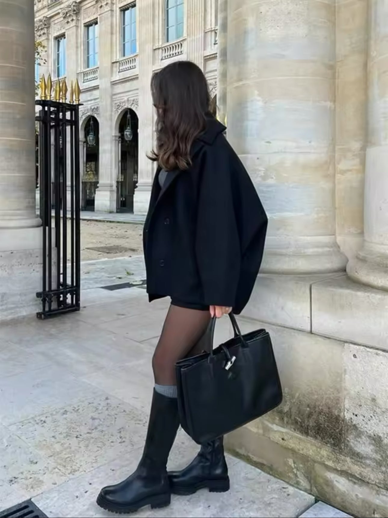 Norielle krátký oversize kabát béžový elegantní