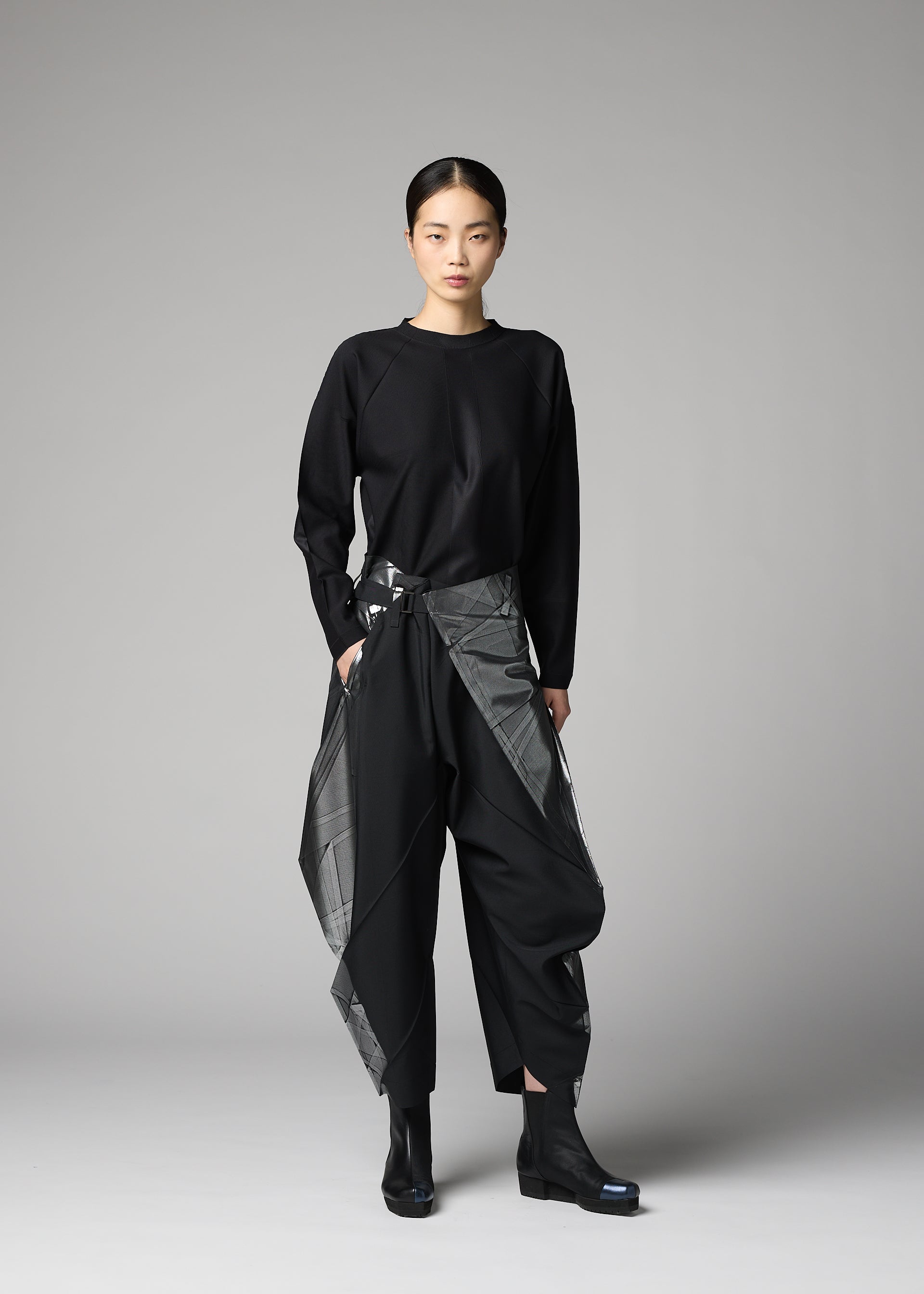 Issey Miyake 132 5. F-BT kalhoty Black Silver vel. 3 recyklované