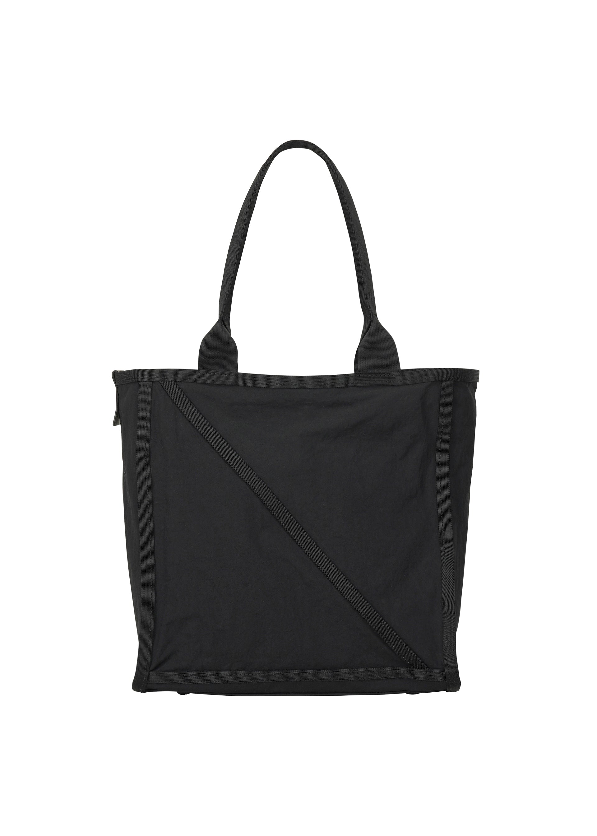 Issey Miyake Waku tote na A4 černý