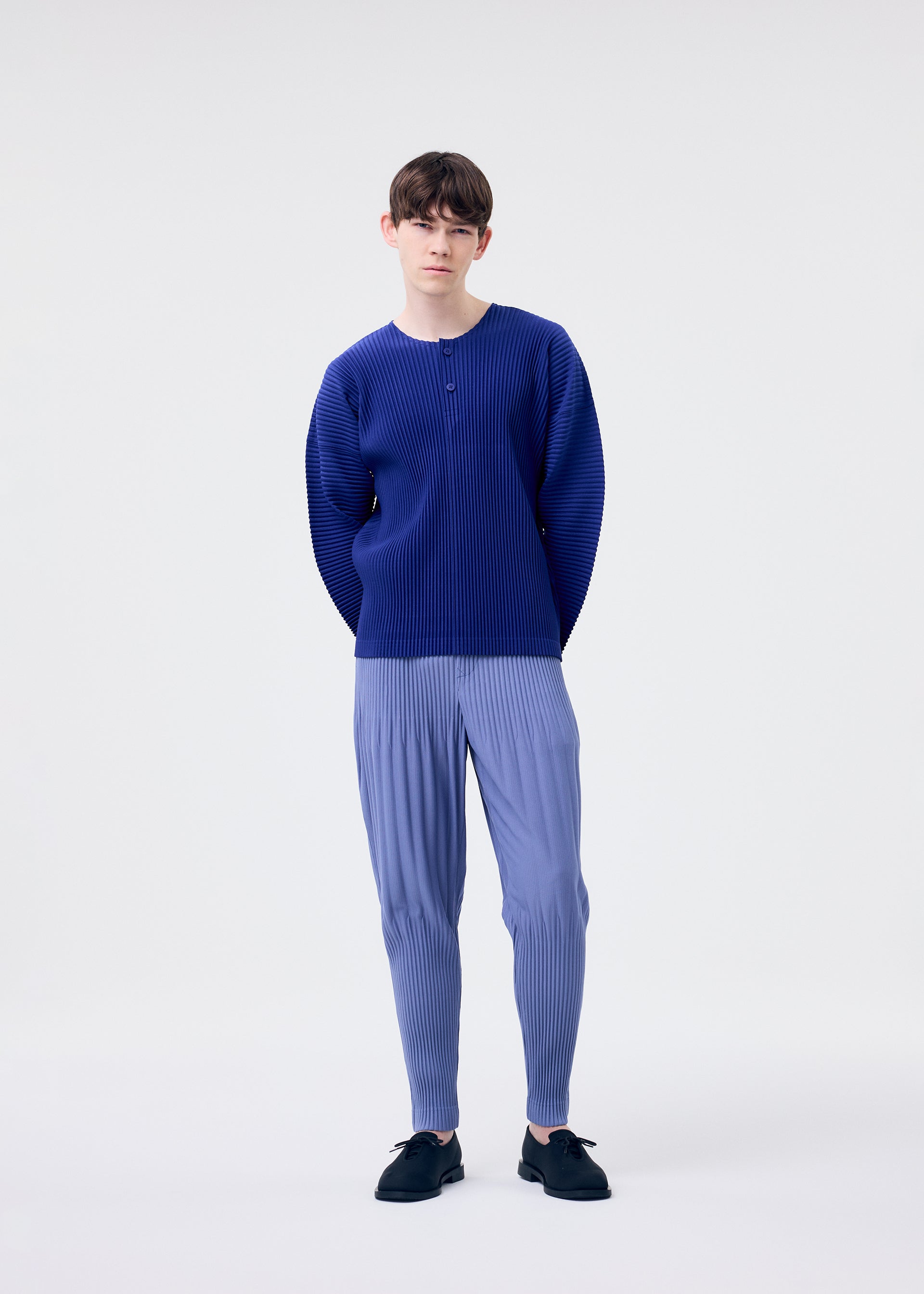 Issey Miyake Monthly Colors February kalhoty Black plisé
