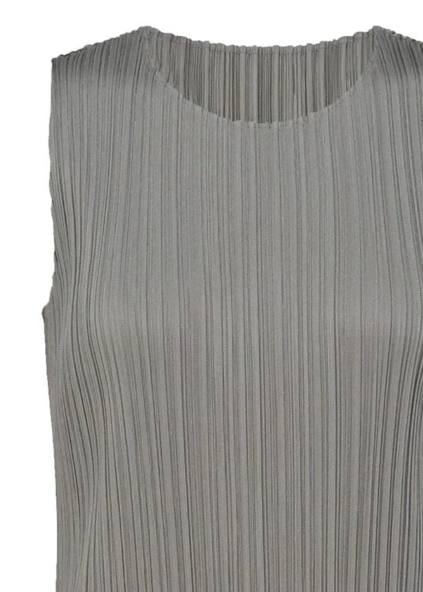 Issey Miyake Basics dlouhé šaty světle šedá