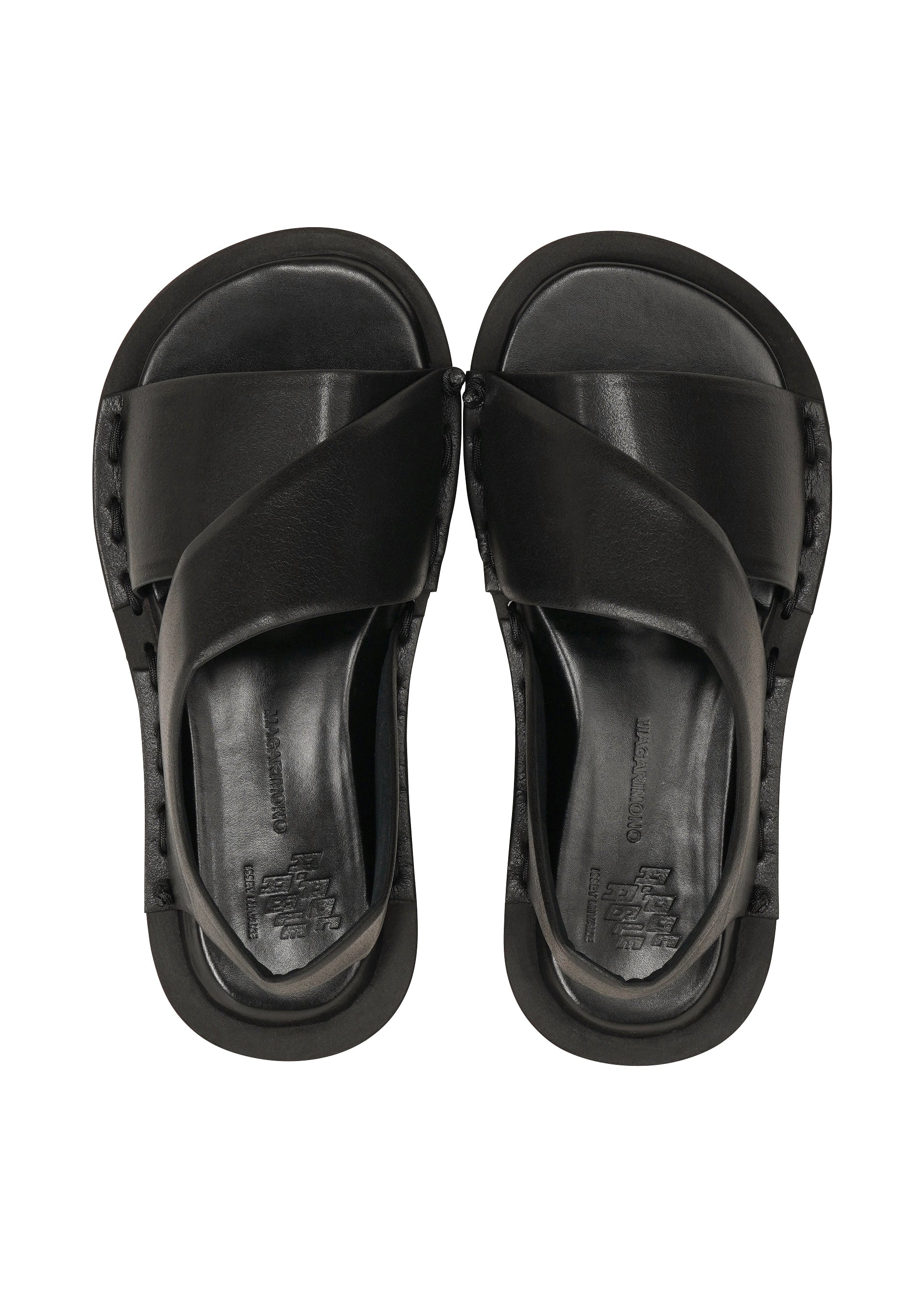 Issey Miyake Type-III Magarimono sandály černé 27,5