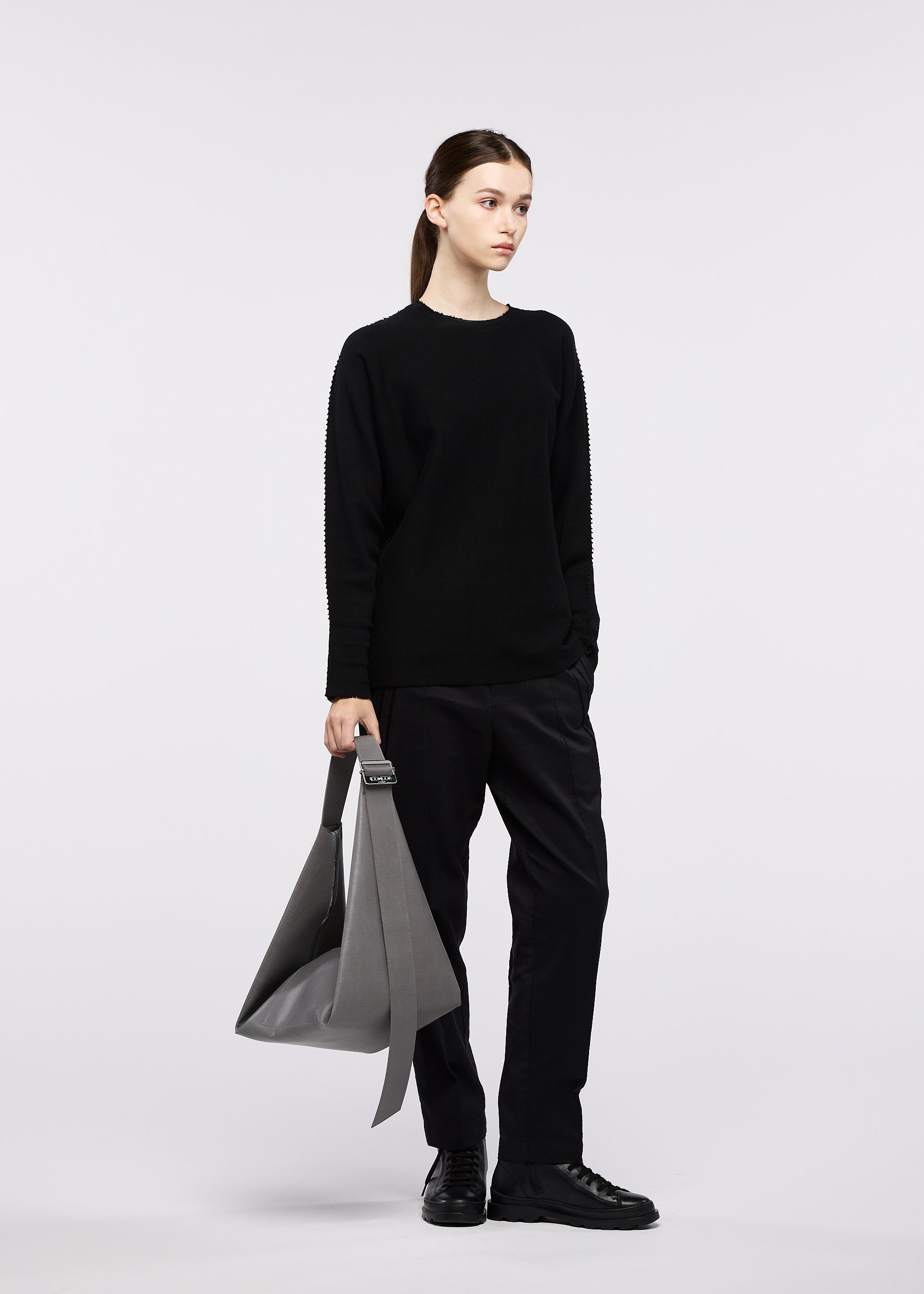 Issey Miyake Leaf kabelka přes rameno šedá 2v1