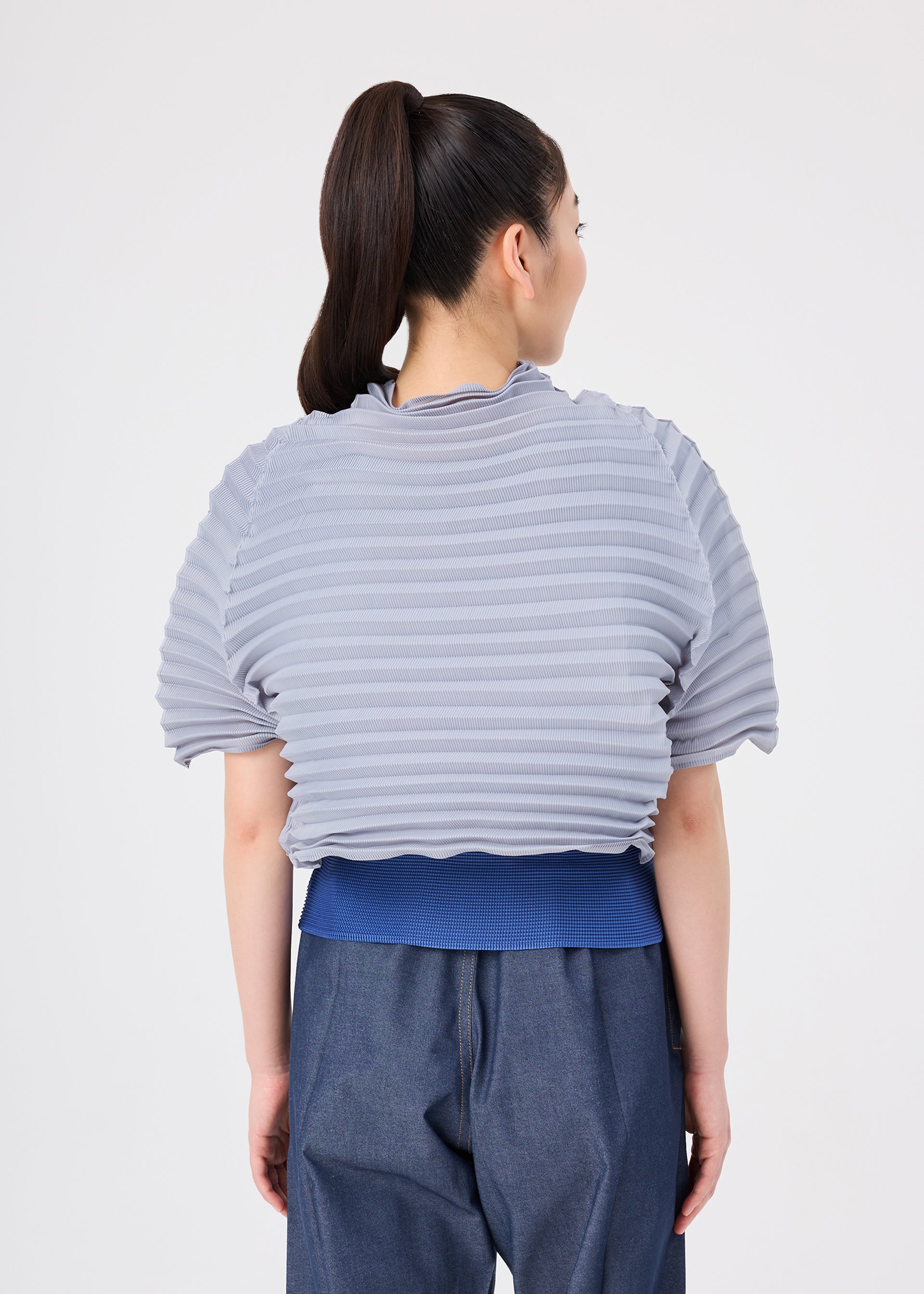 Issey Miyake Accordion Stretch Pleats top šedá plisovaný