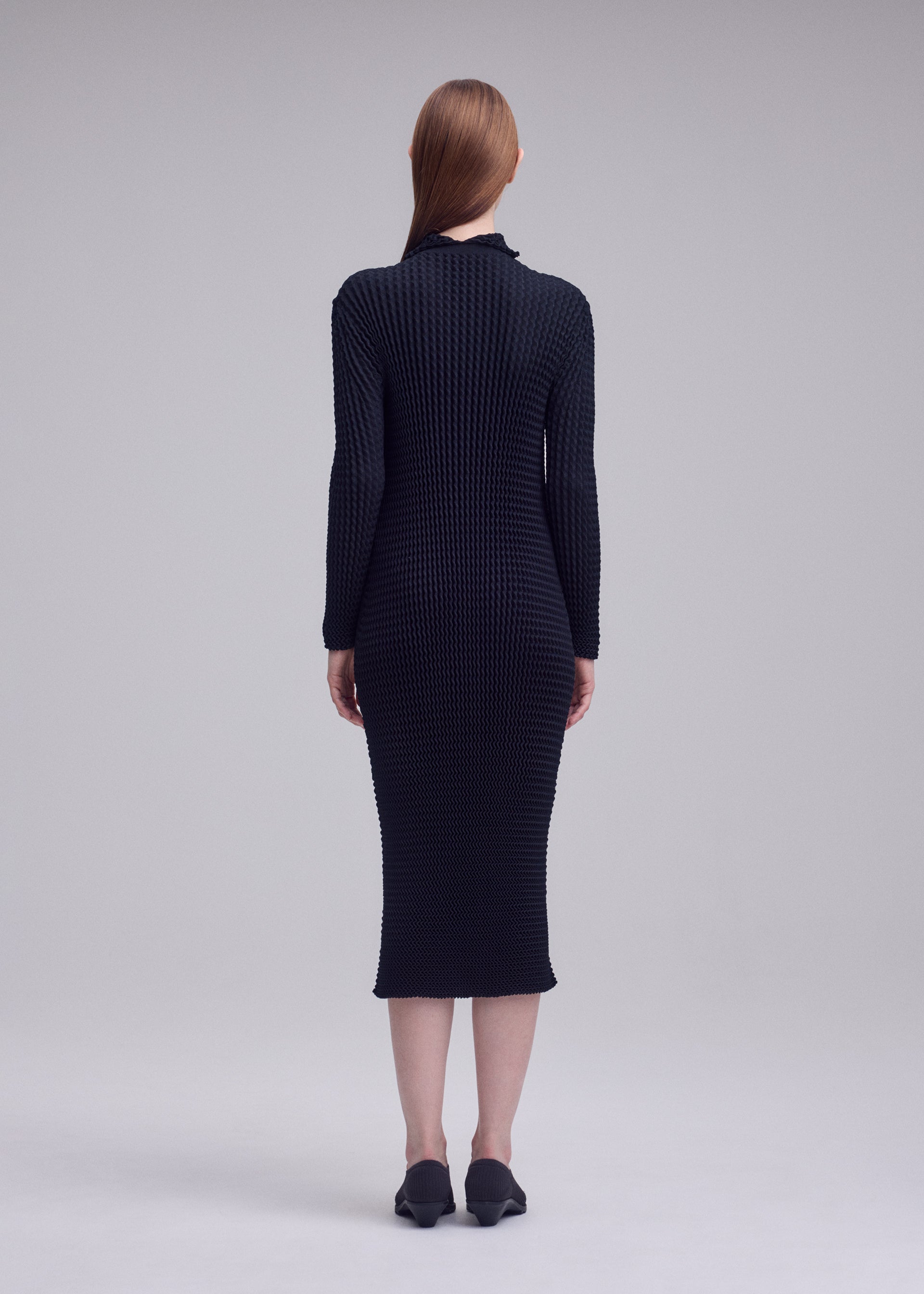 Issey Miyake Spongy BK-68 šaty černé pletené