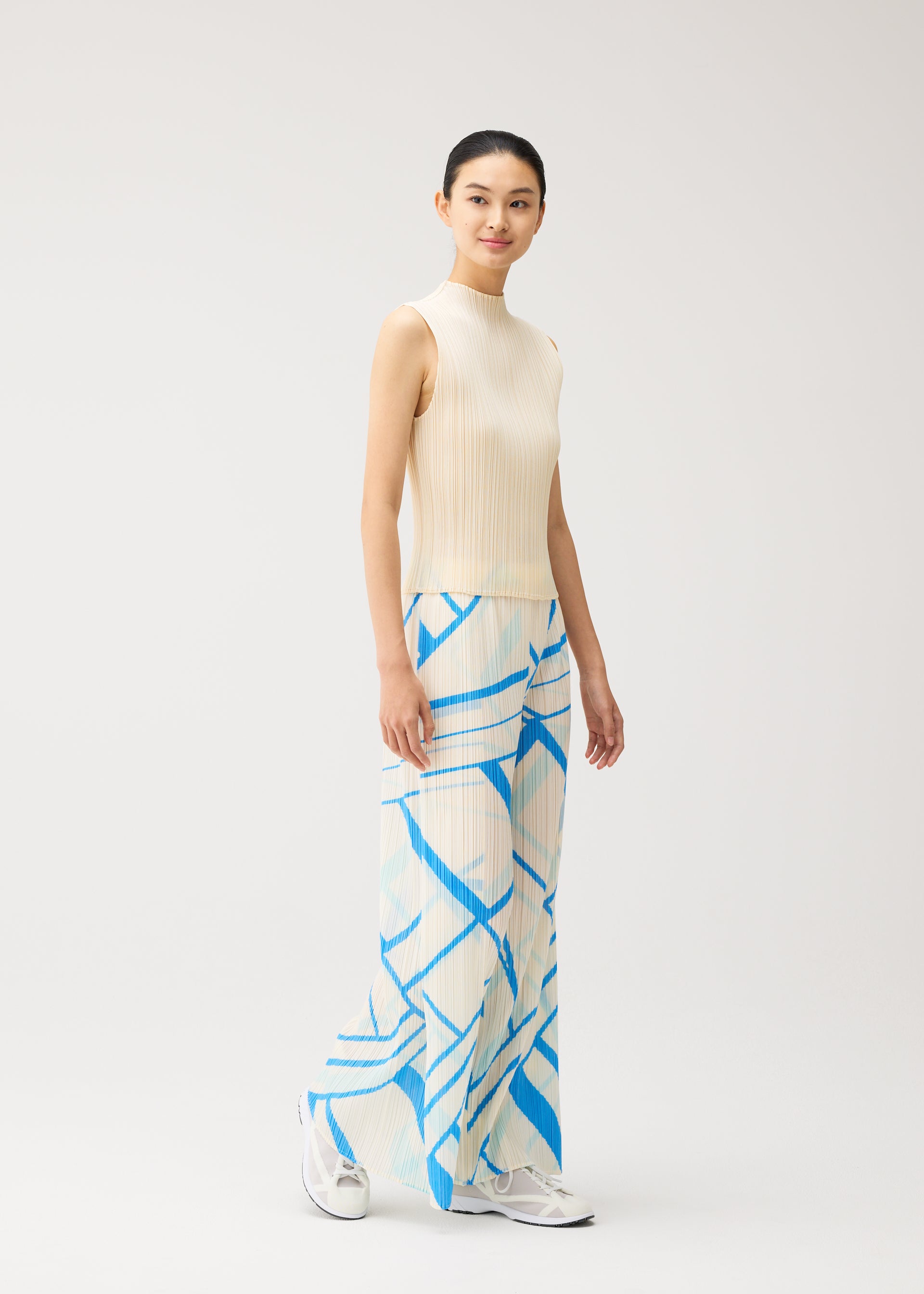 Issey Miyake Fold Line kalhoty Off White rovné
