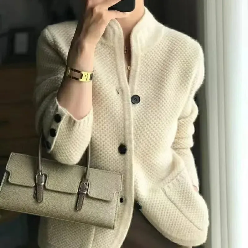 Norielle Elegant Strik kardigan s knoflíky béžový