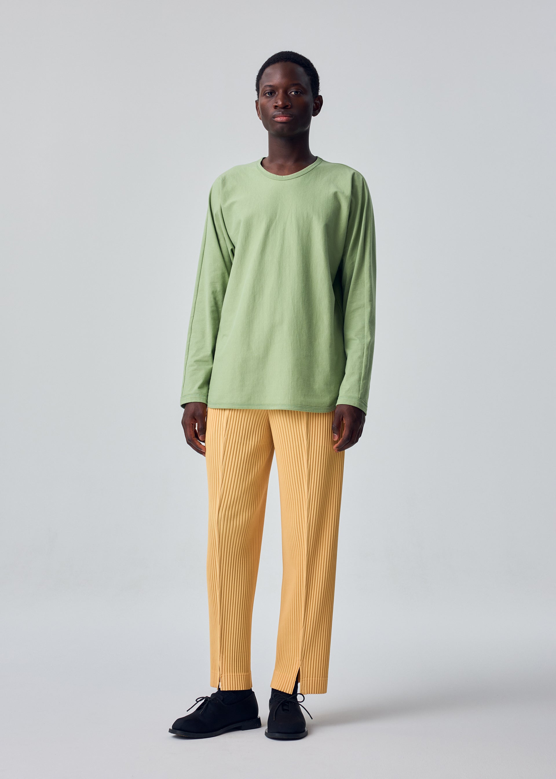 Issey Miyake Release-T 1 tričko s dlouhým rukávem hnědé