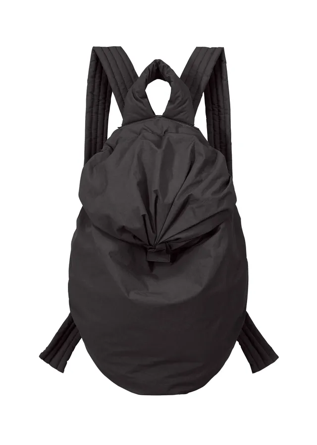Issey Miyake Fuwa Fuwa lehký batoh