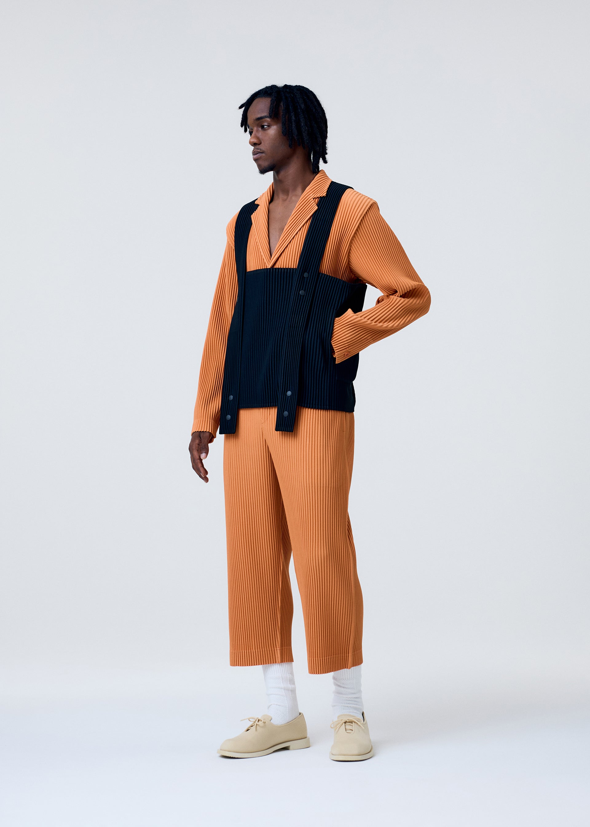 Issey Miyake Painter's Gear pánská vesta černá