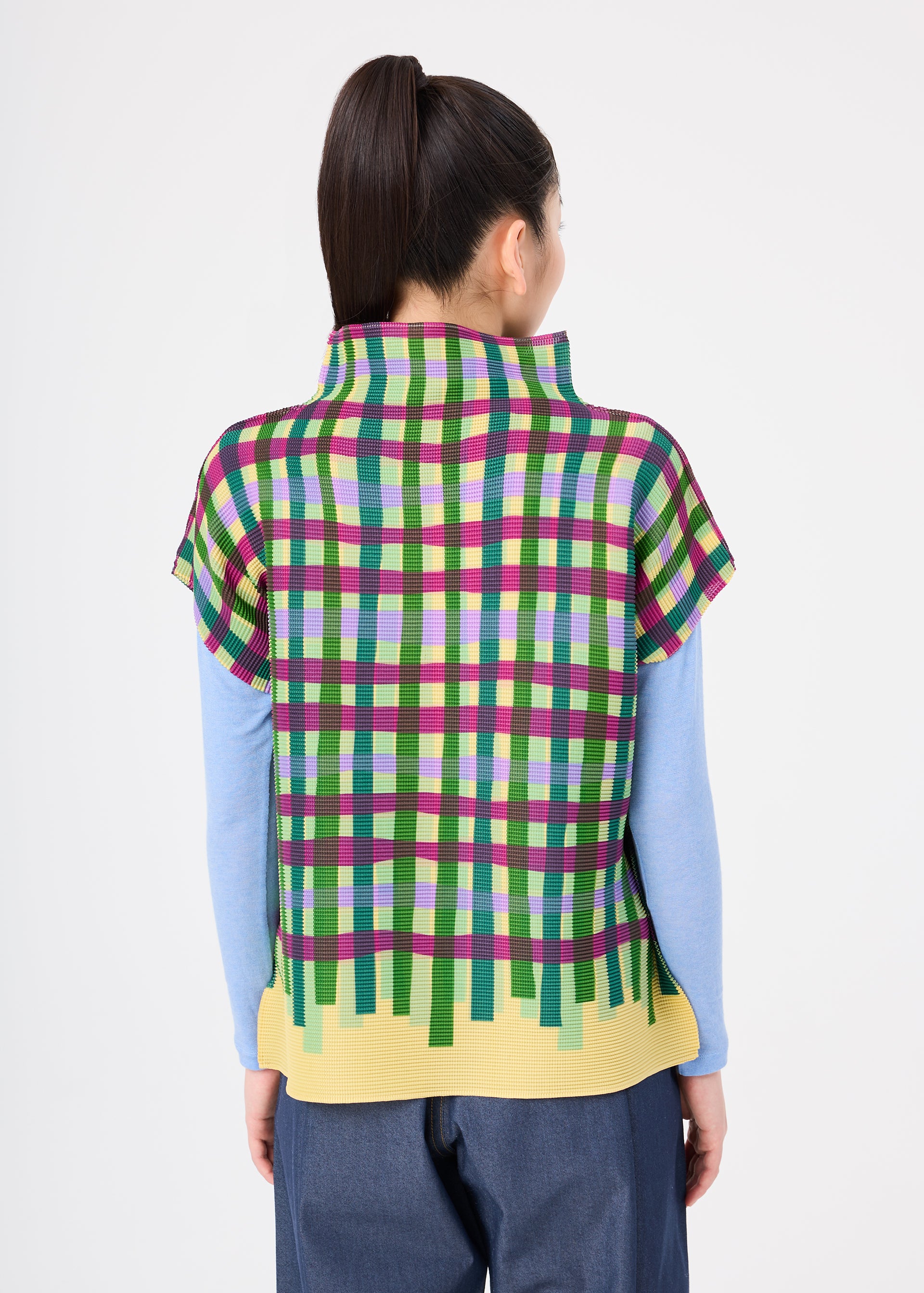 me Issey Miyake Tape Check top PINK-HUED košík