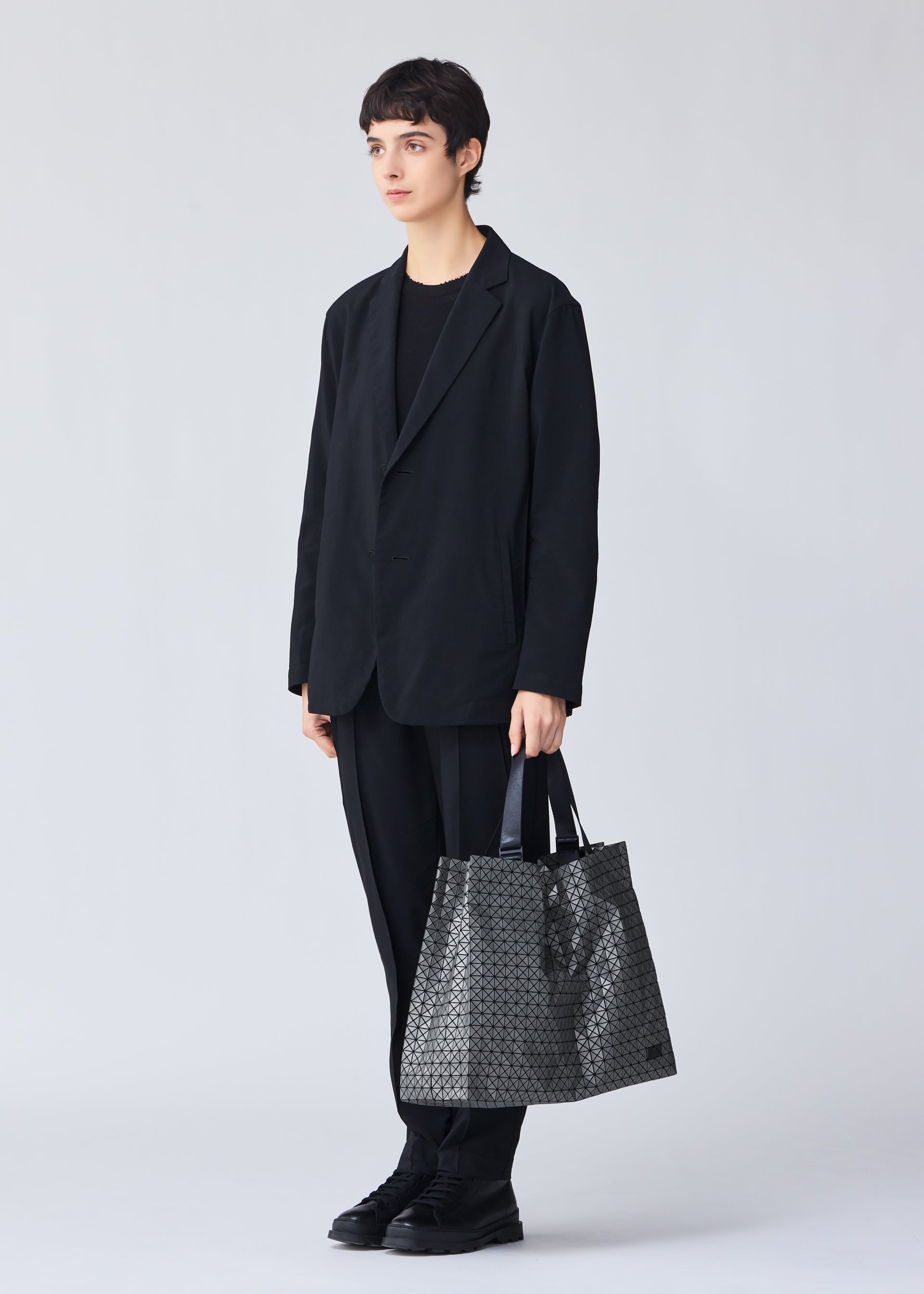 Issey Miyake Cart Reflector tote Charcoal Gray reflexní