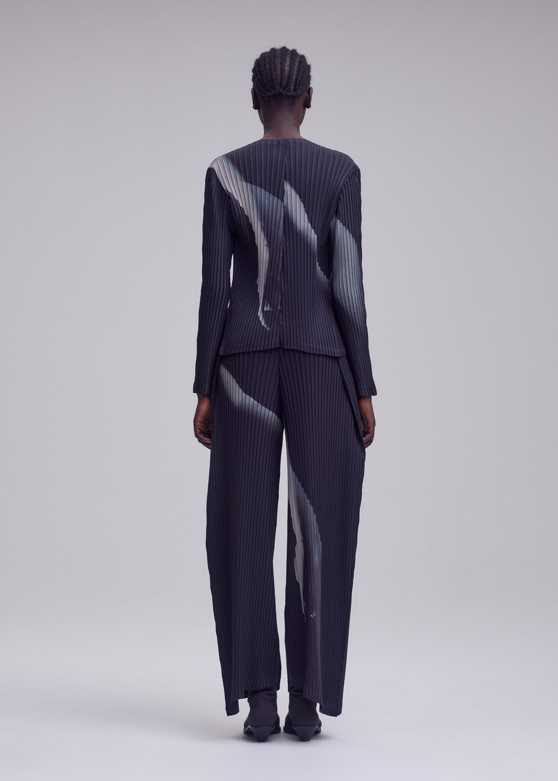 Issey Miyake Hands of Lover Pleats IM63FO181 kardigan černá 2 potisk