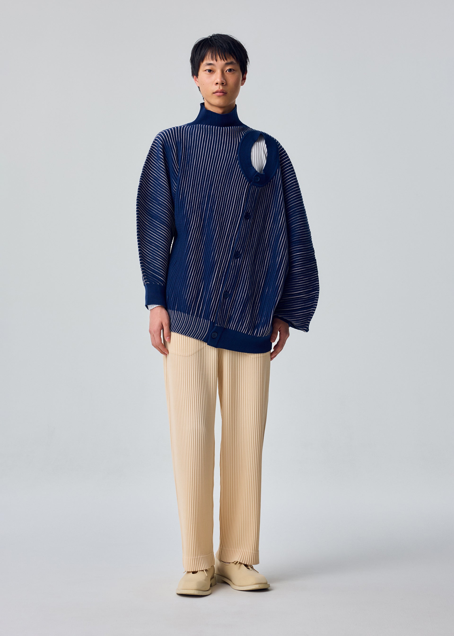 Homme Plissé Issey Miyake In the Shadow pánský kardigan černý