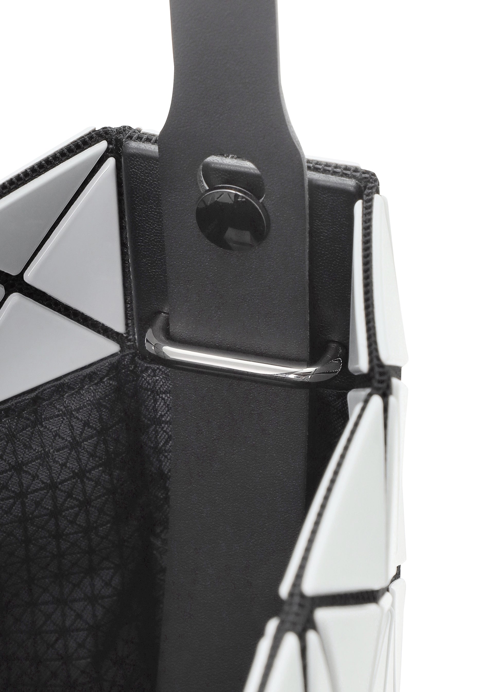 Issey Miyake Prism Gloss crossbody misty gray lakovaná