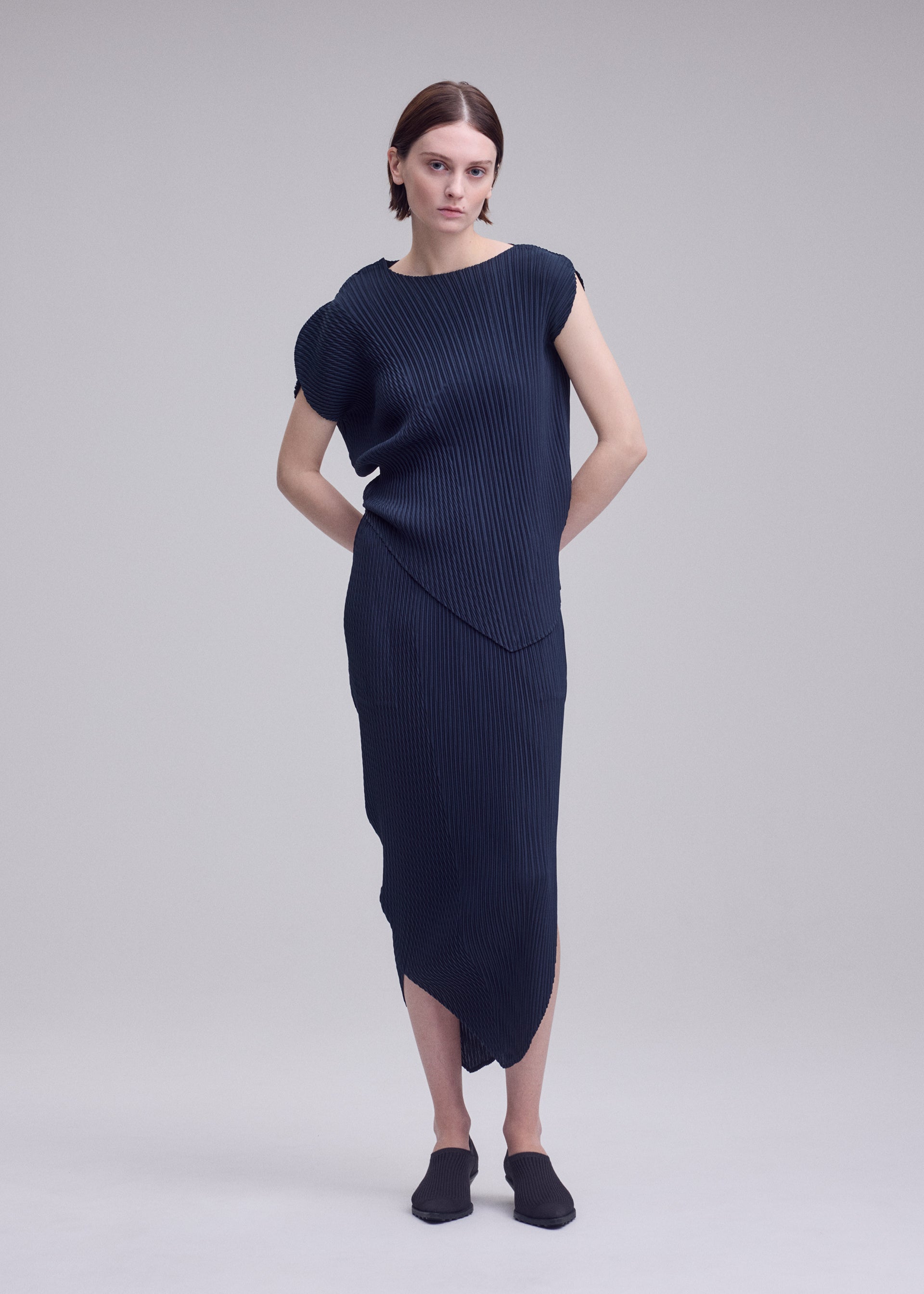 Issey Miyake Leaf Pleats top off-white vel. 2 plisé