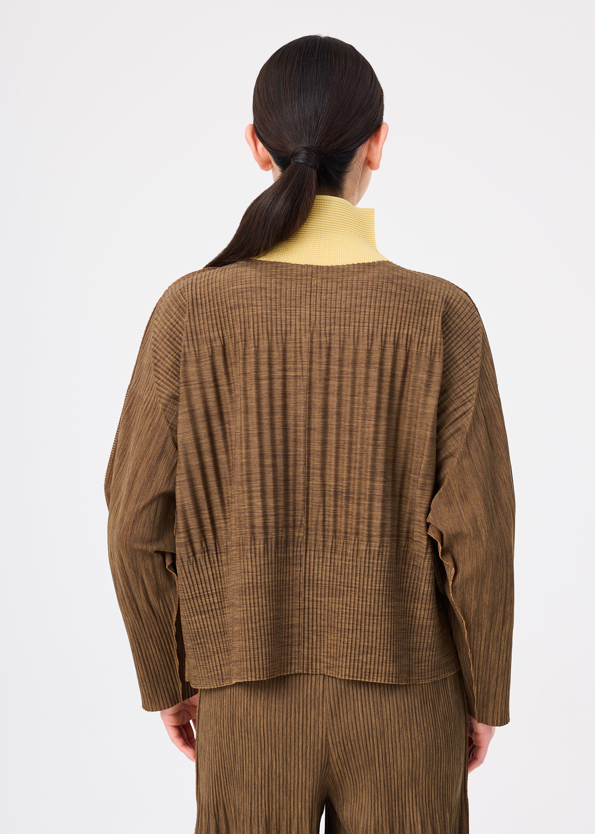 Issey Miyake Mix Fine Knit Pleats kardigan taupe