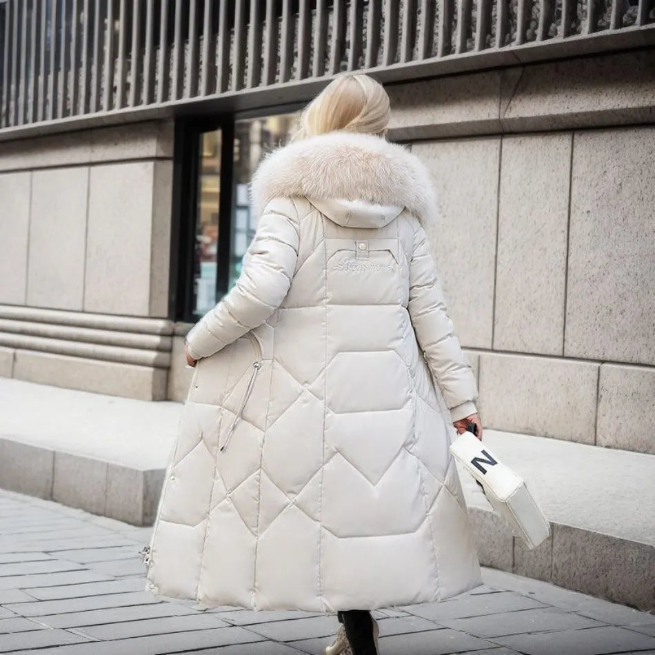 Norielle Éléonore dlouhá péřovka černá