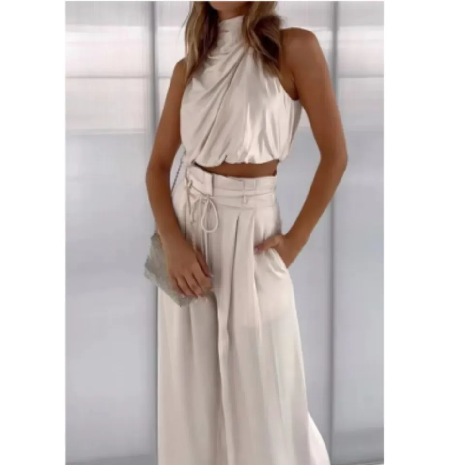 Norielle elegantní kombinéza bez rukávů černá splývavá