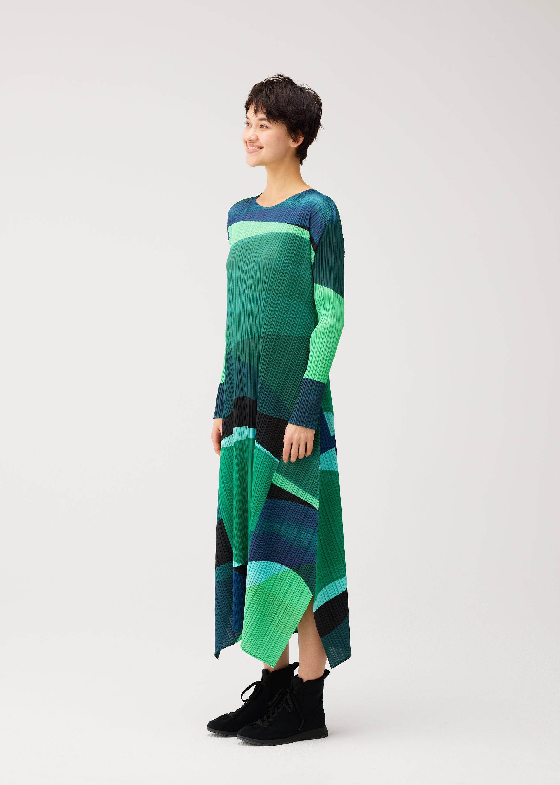 Issey Miyake Orbit šaty zelené pletené s dlouhým rukávem