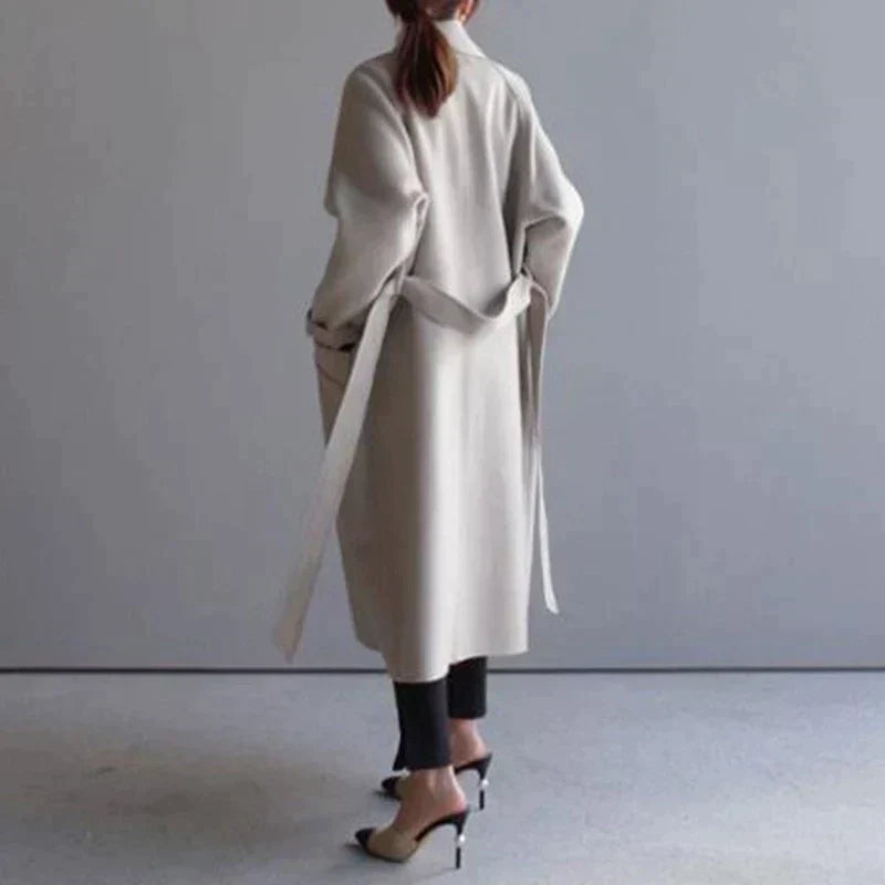 Norielle dlouhý oversize kabát s páskem béžový