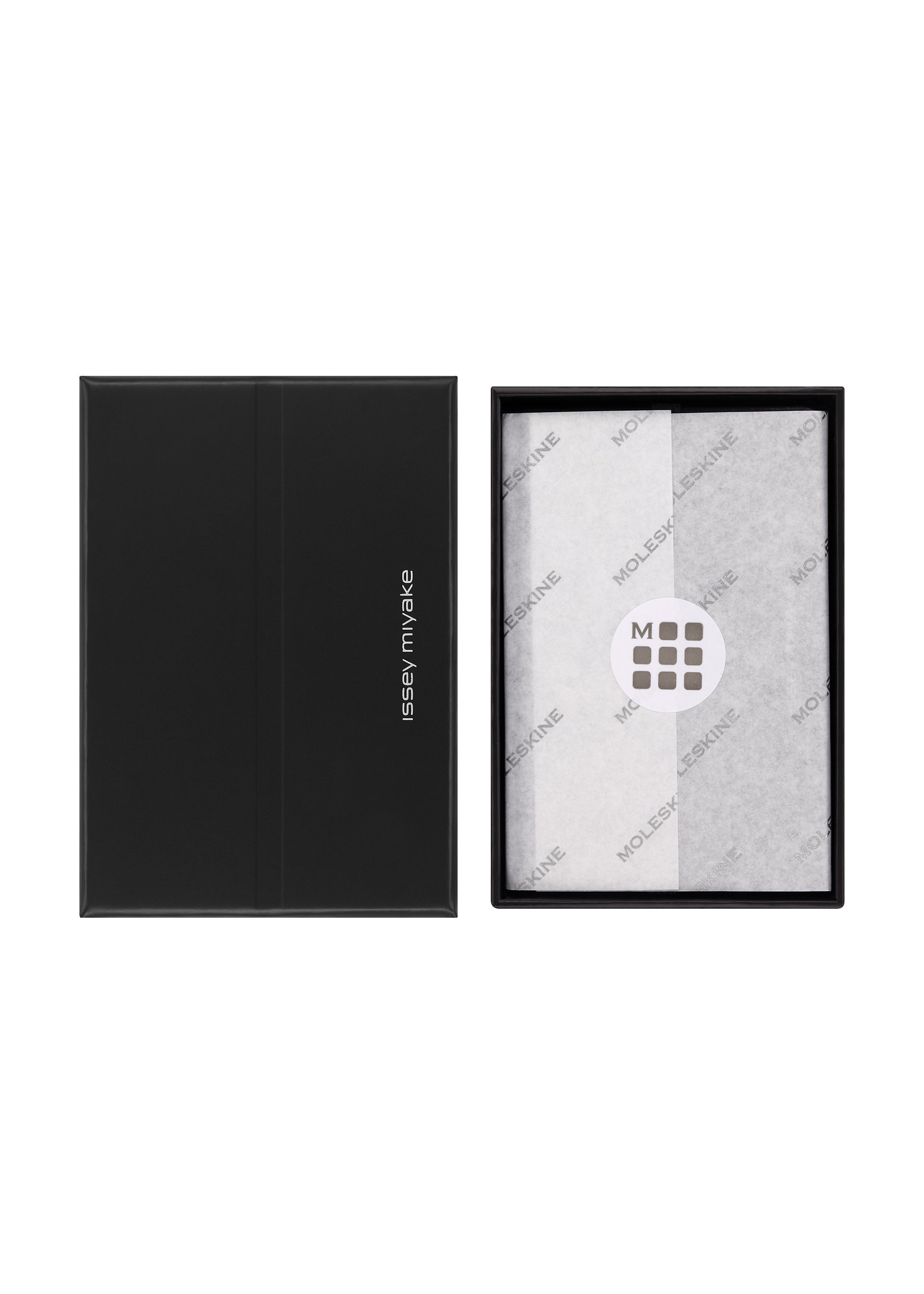 Issey Miyake Note-a-Note zápisník černý s pouzdrem na karty