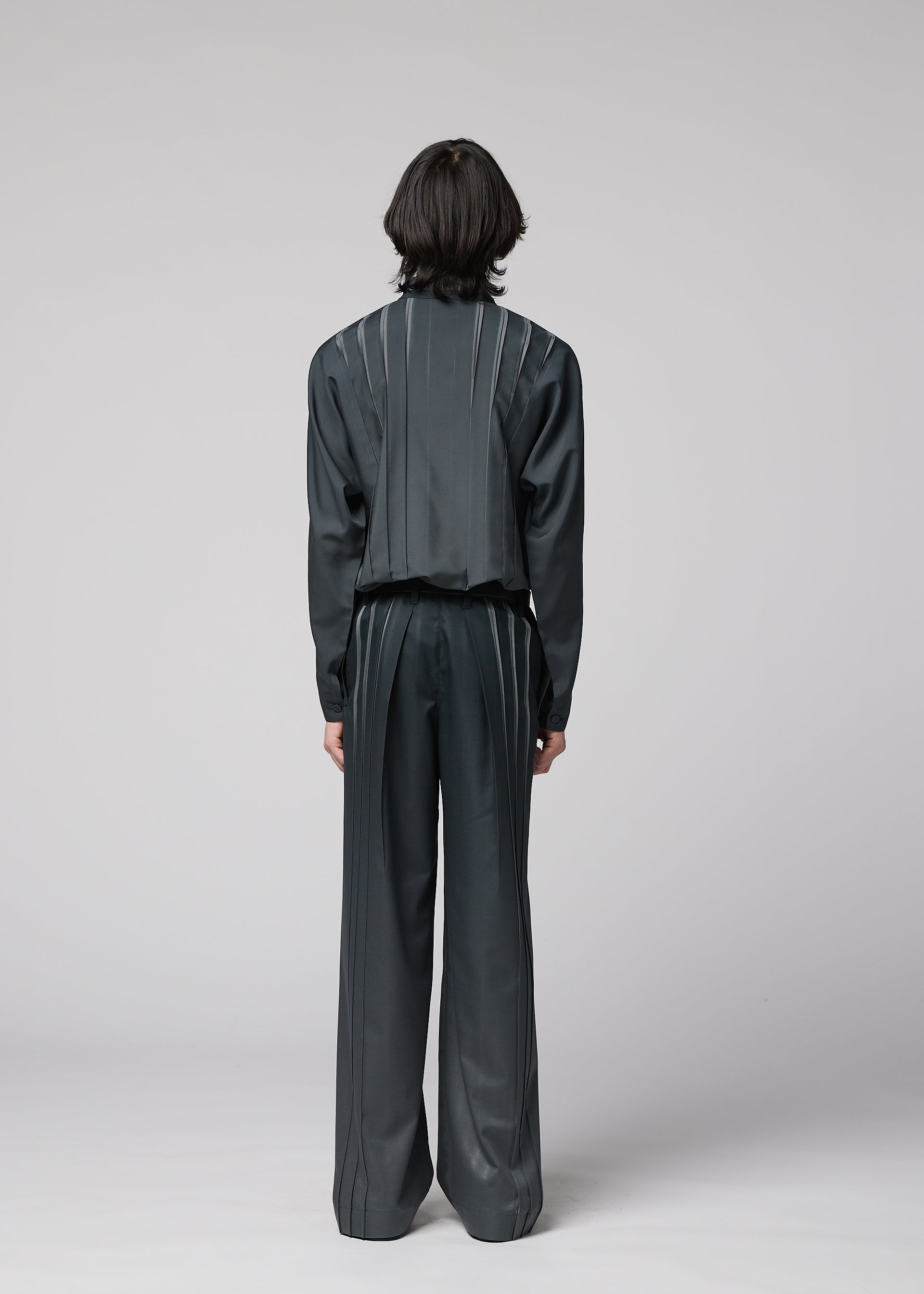 Issey Miyake Dawn Ray kalhoty pánské Black gradient 2