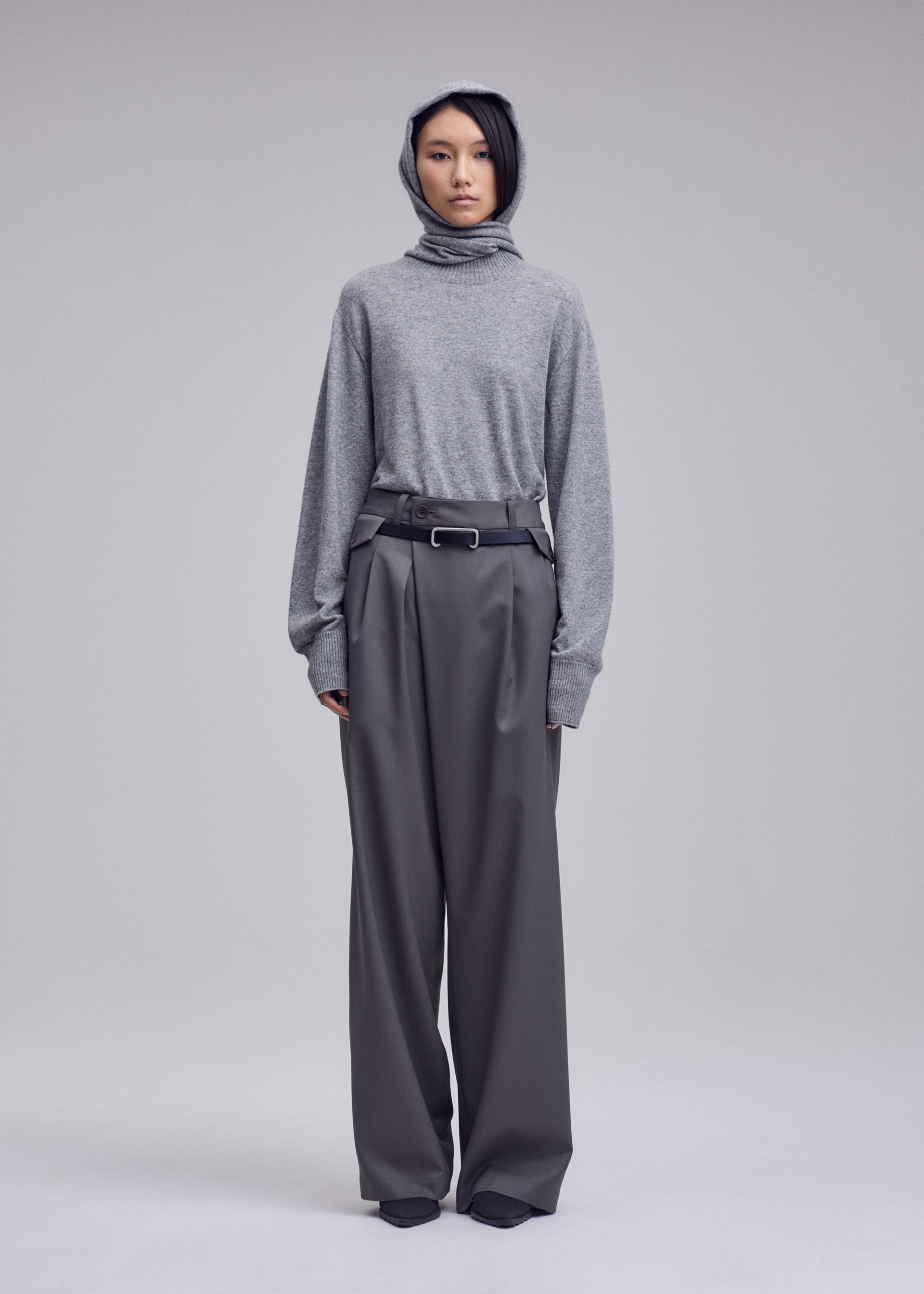 Issey Miyake Lustrous Wool kalhoty šedá vel. 2