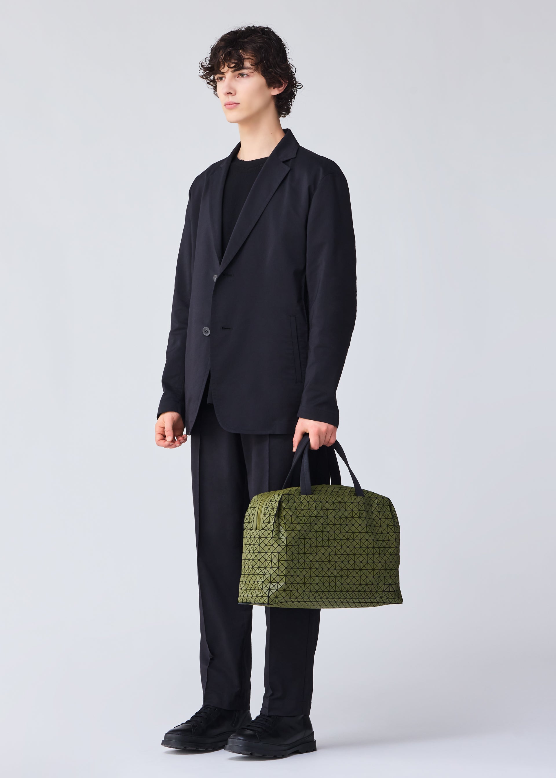 Issey Miyake Cargo taška Boston khaki na notebook