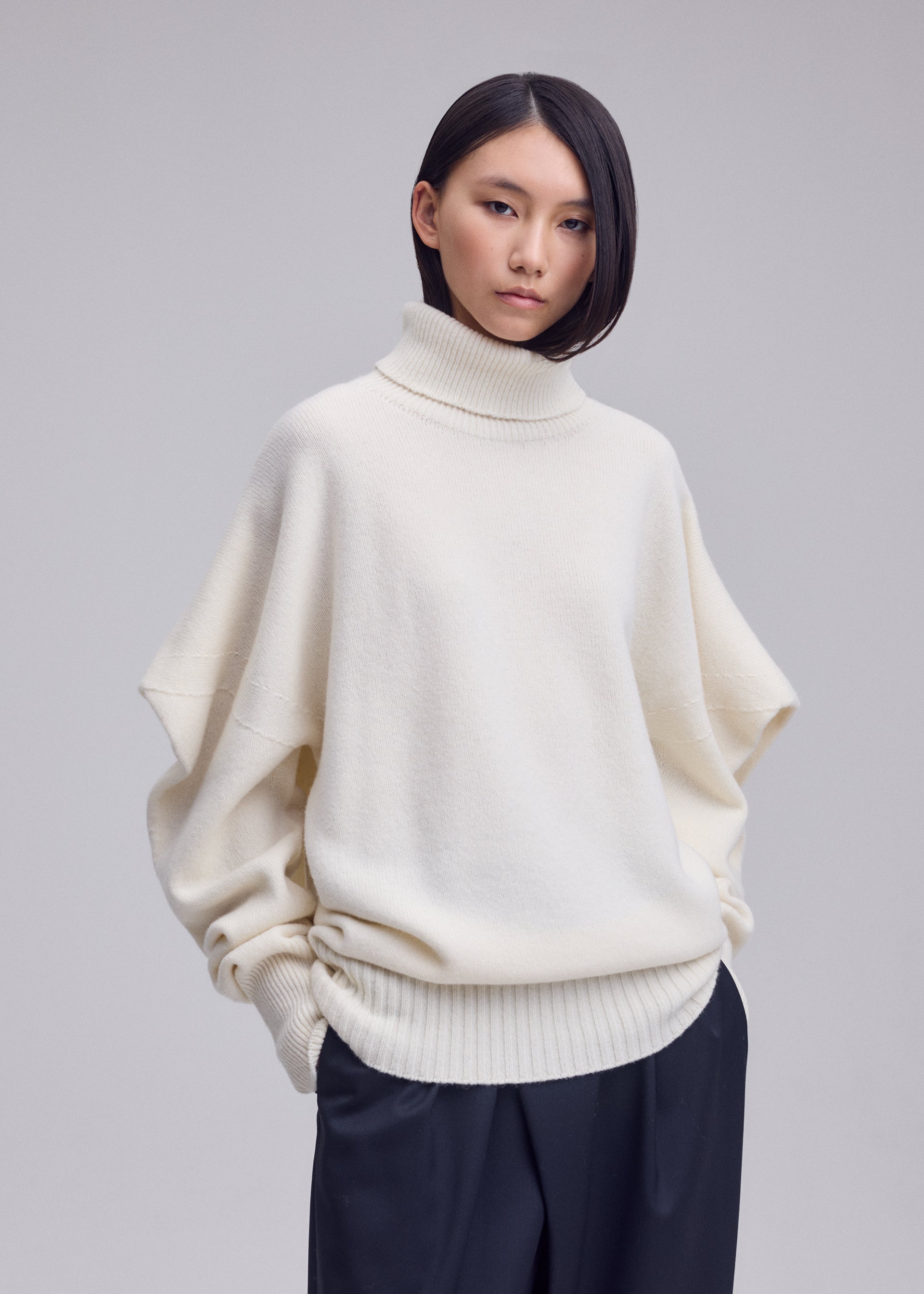 Issey Miyake O Knit rolák smetanový vlněný vel. 2