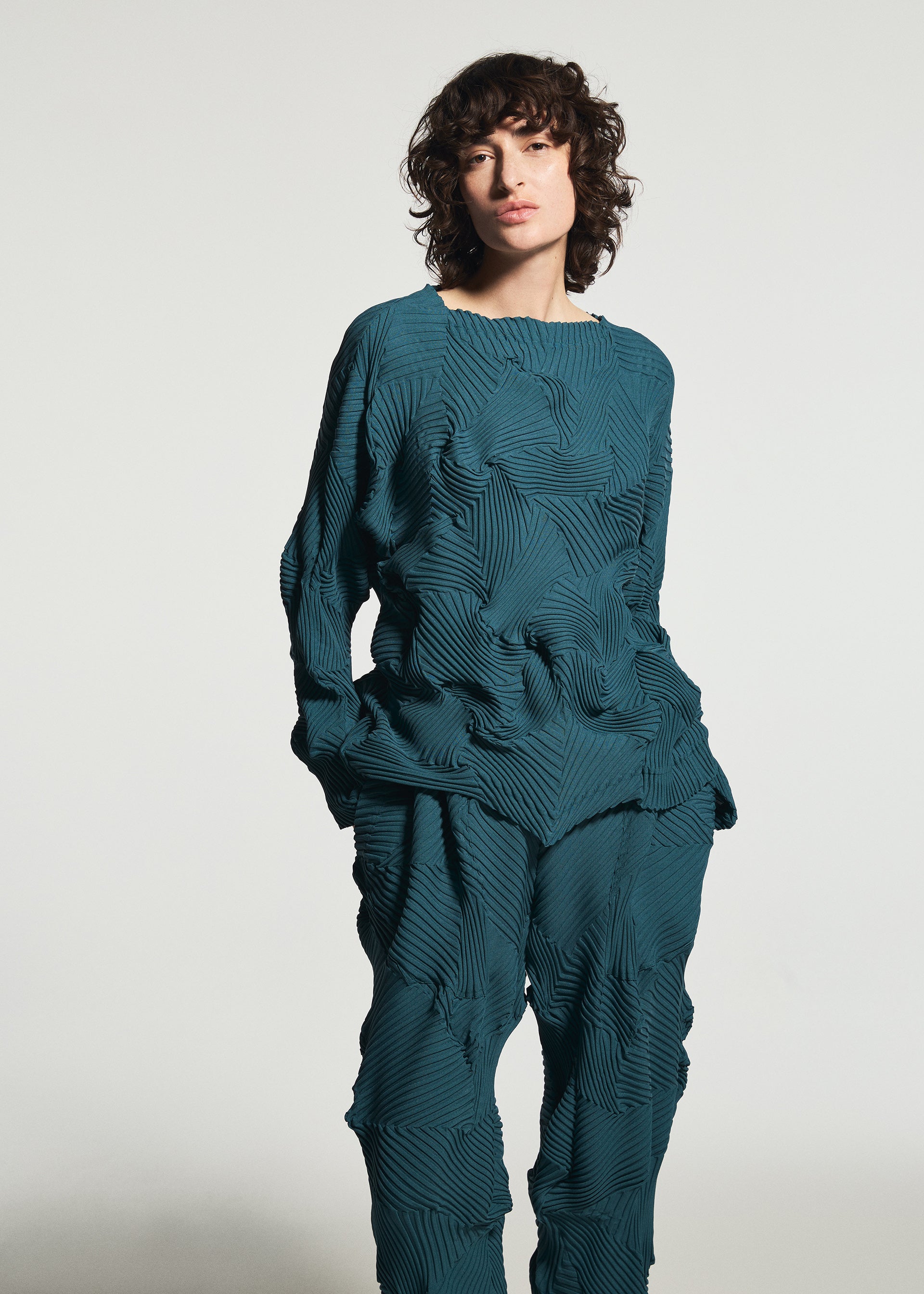 Issey Miyake TYPE-P 003-1 top černý plisovaný
