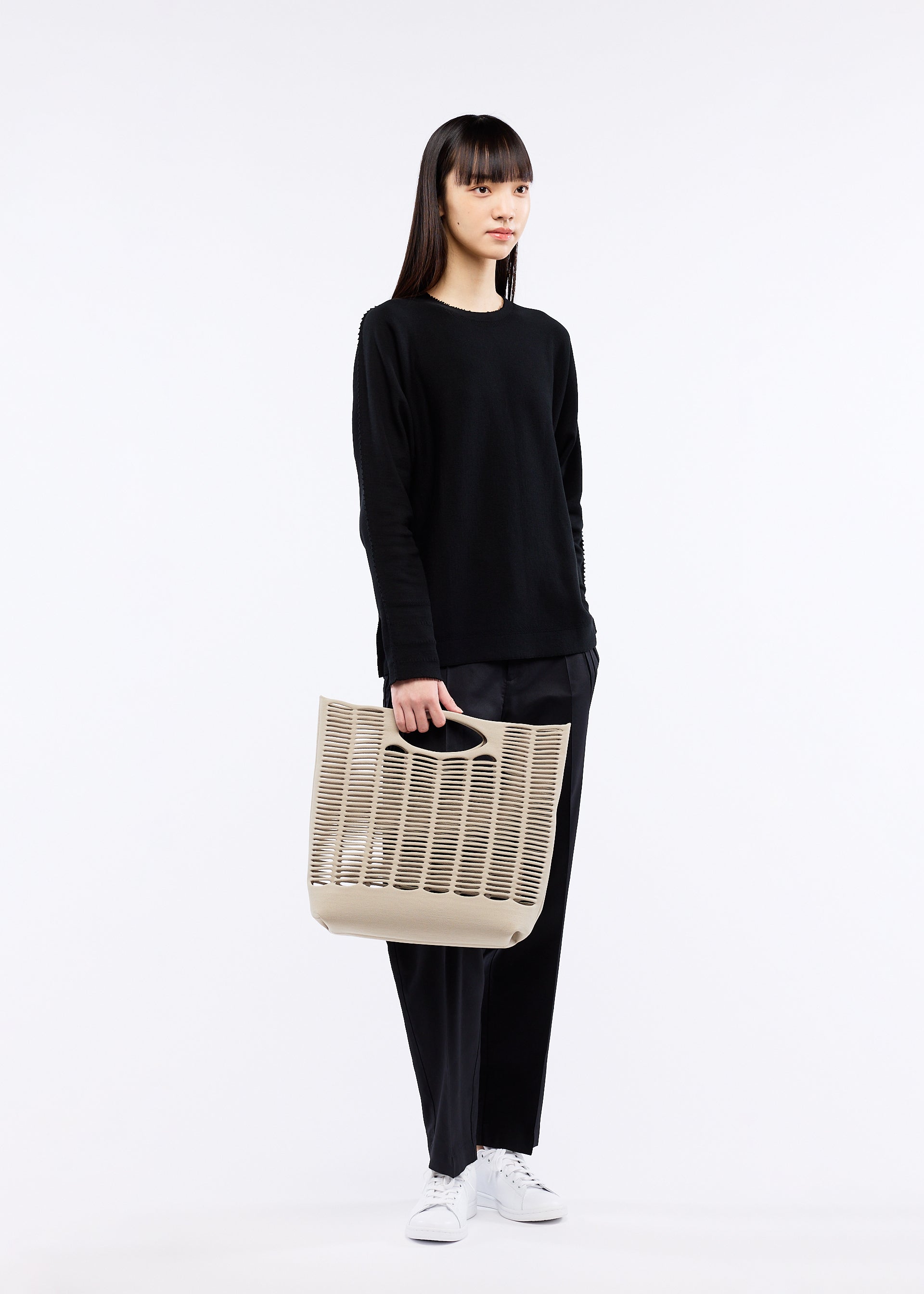 Good Goods Issey Miyake Mokko tote taška Off White