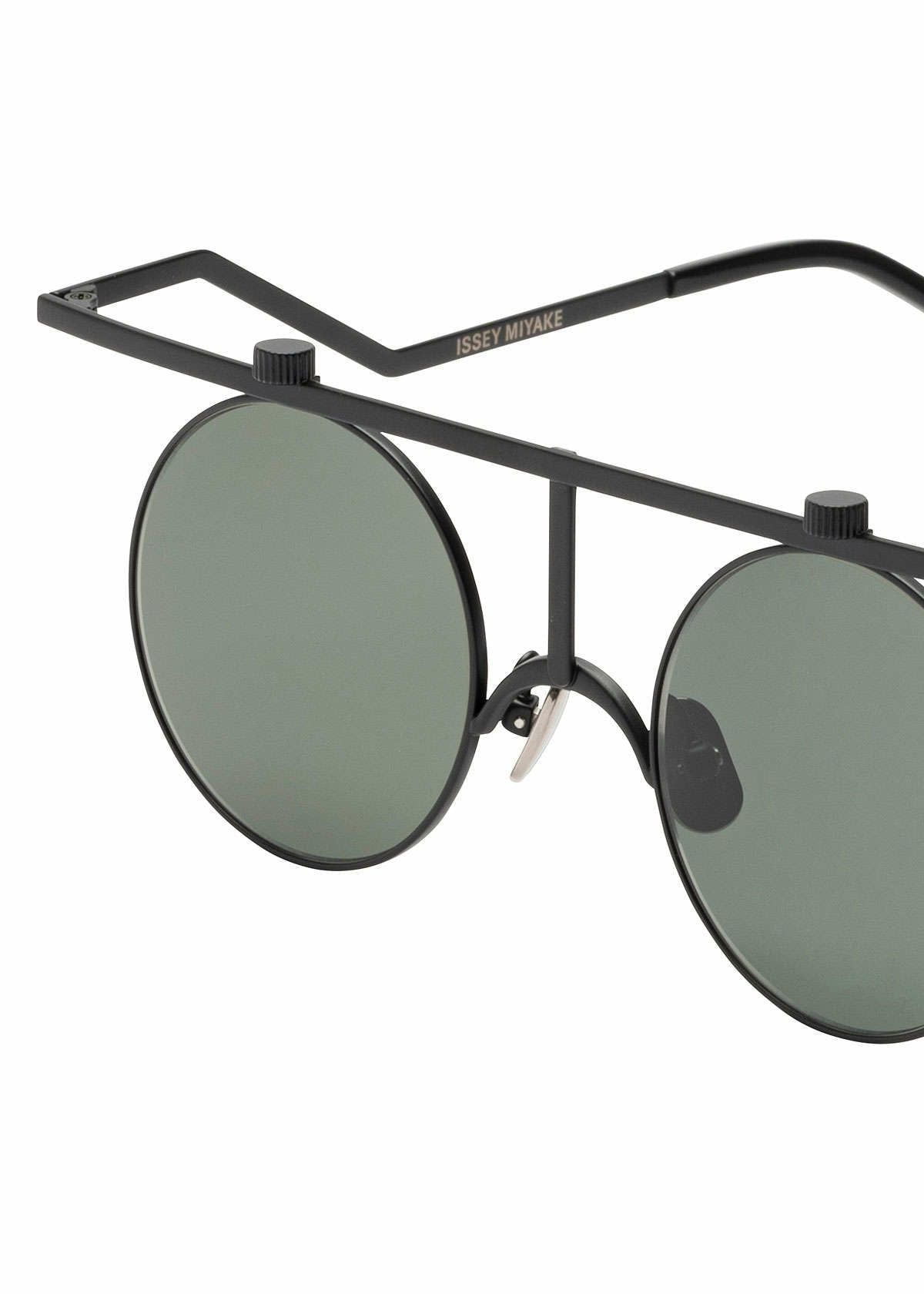 Issey Miyake Eyes IM-101 sluneční brýle zelené matná černá