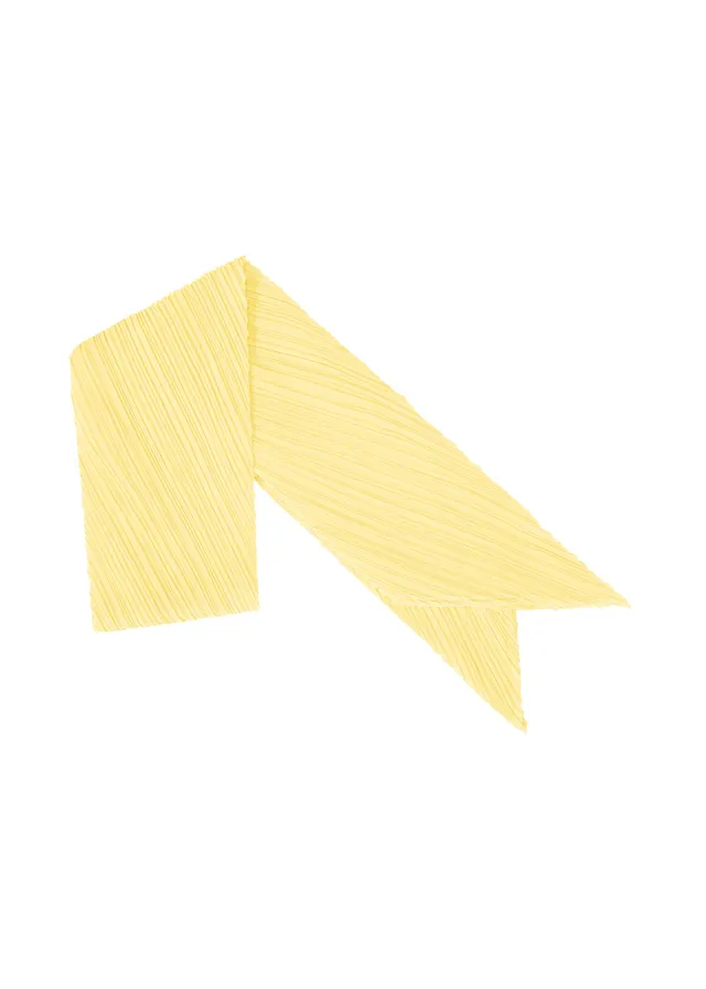 Issey Miyake Monthly Scarf July šátek světle žlutá skládaný