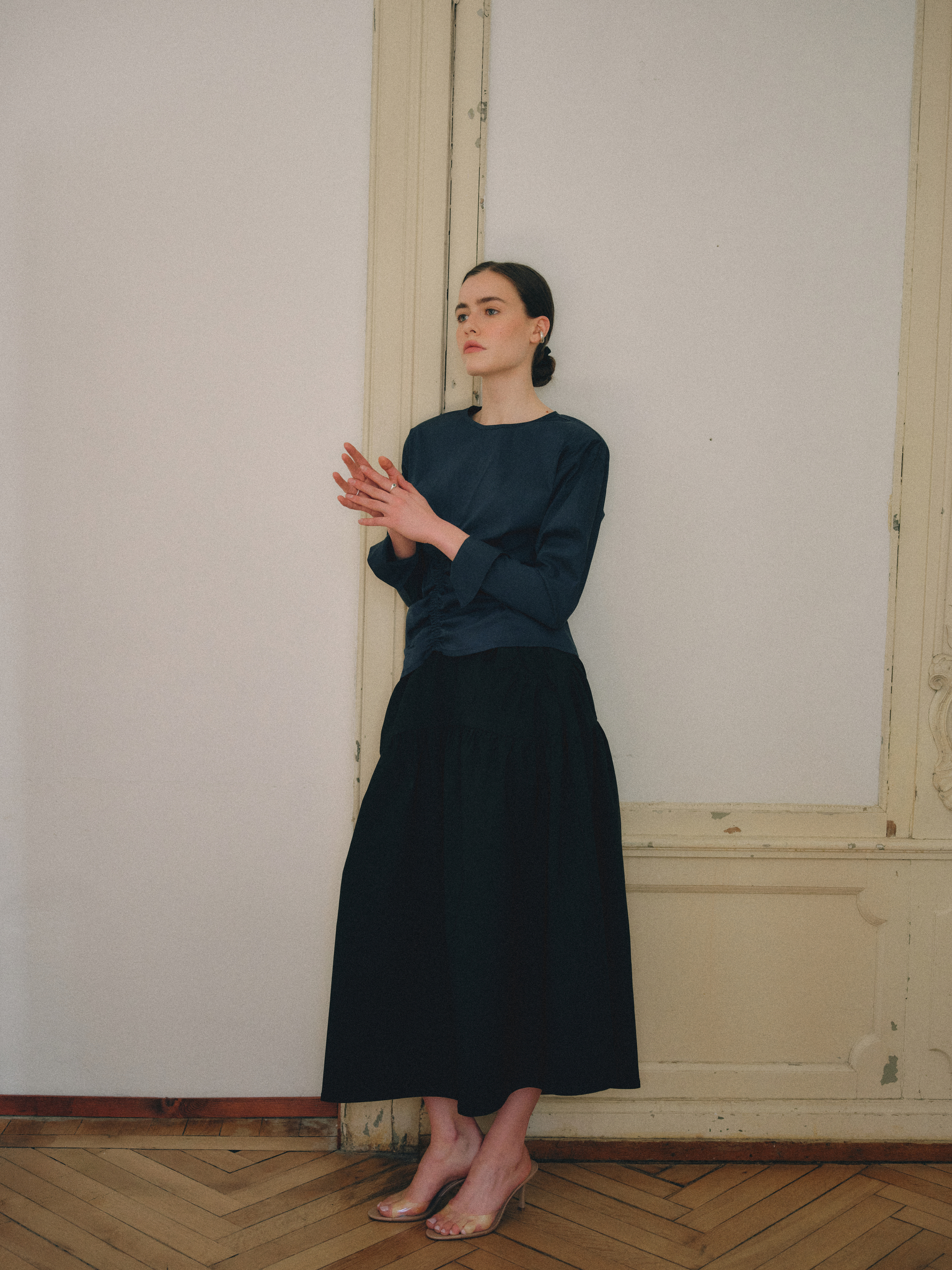 Aurelia & Zwei Frauen Dark Navy košile tmavě modrá saténová