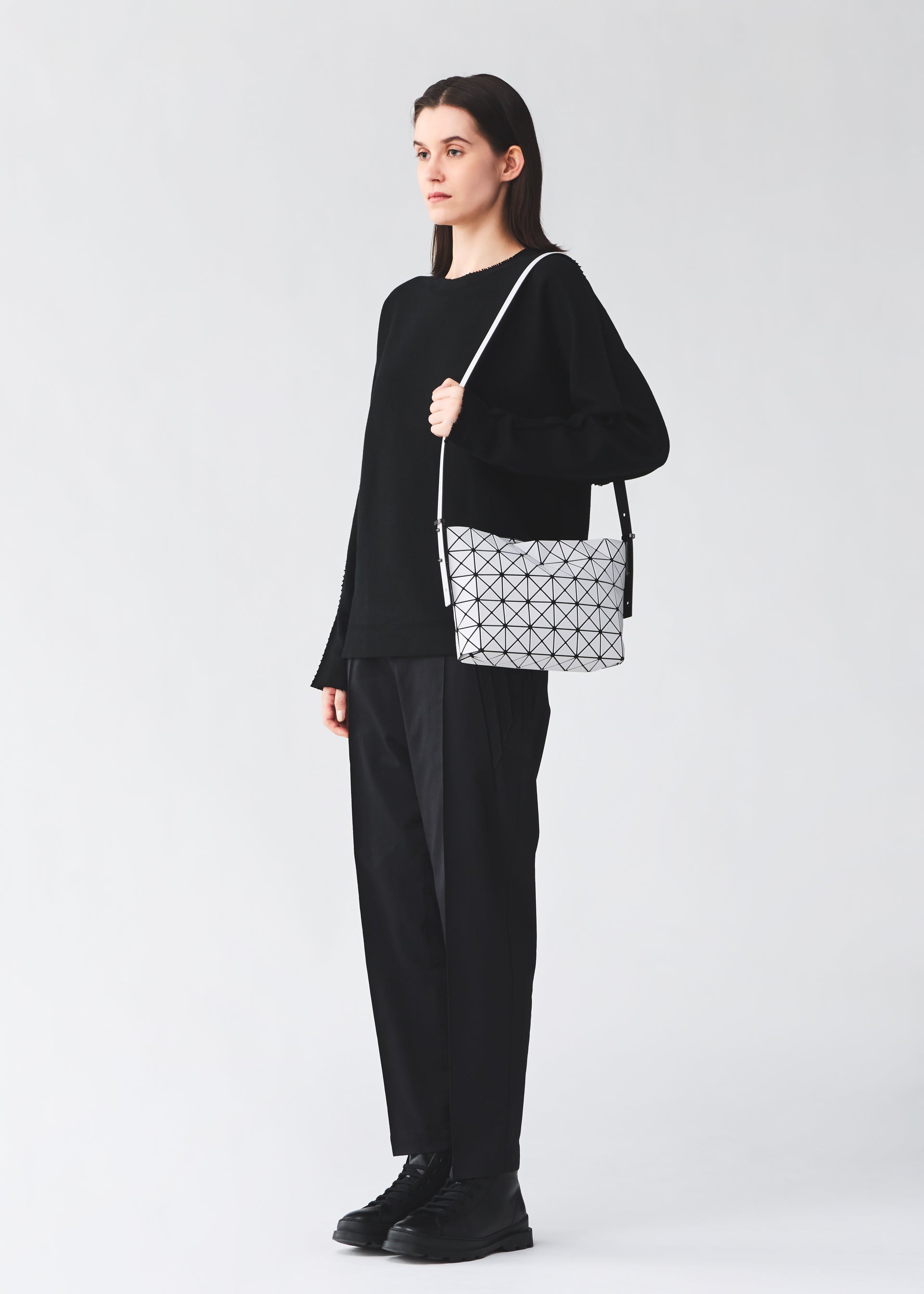 Bao Bao Issey Miyake Musette mini kabelka černá