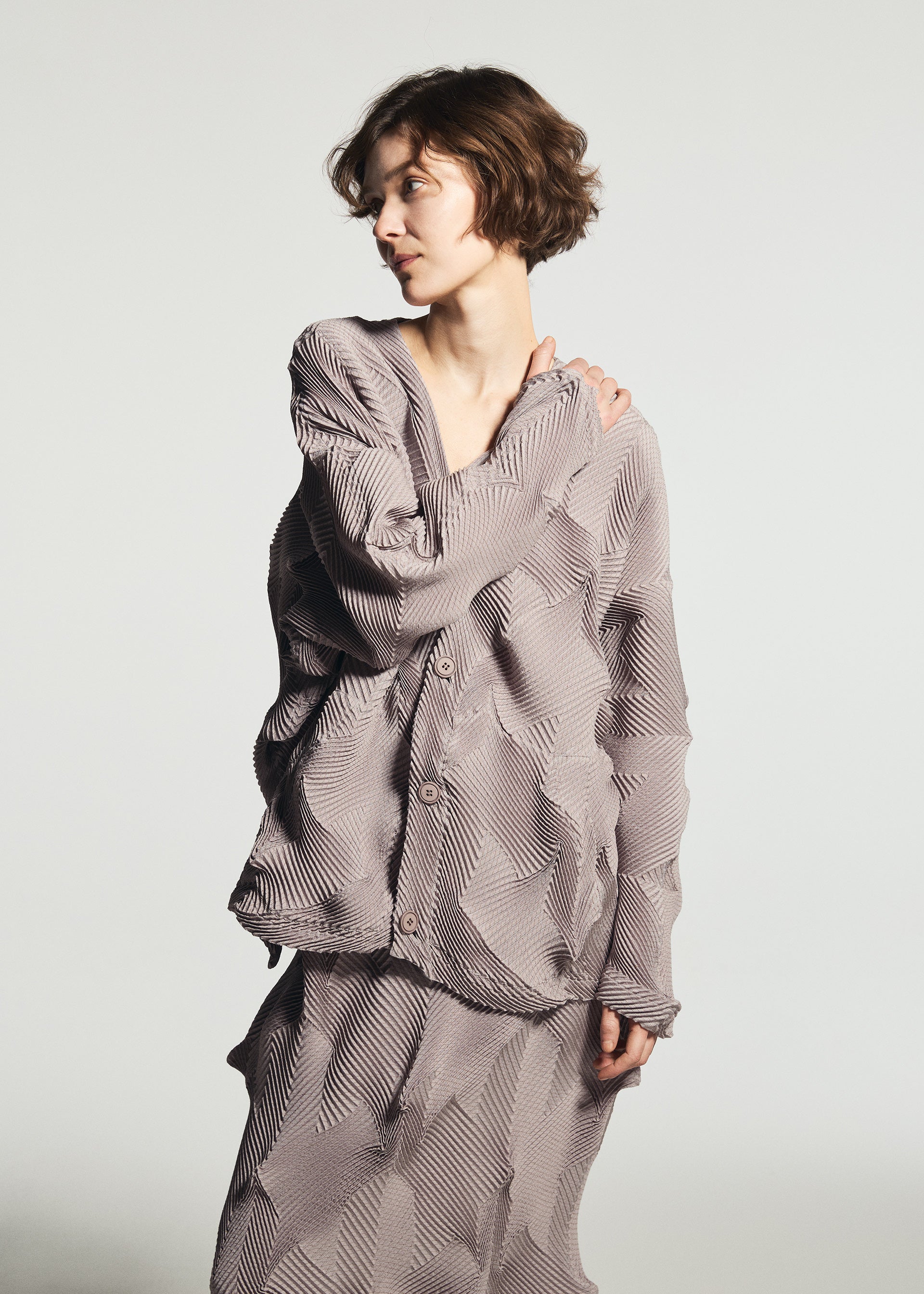 Issey Miyake Type-O 010-1 kardigan šedý vzorovaný