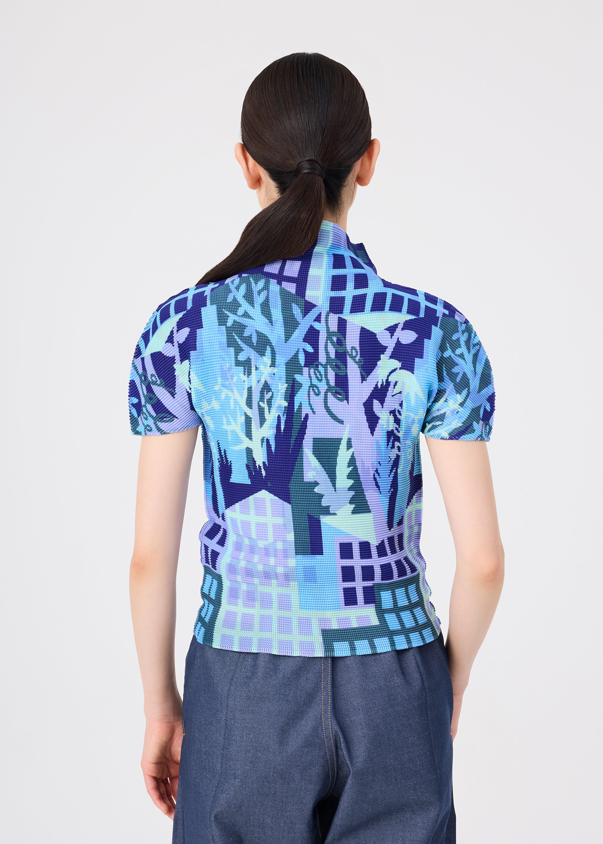 me Issey Miyake Building triko Gray-Hued stretch plisé
