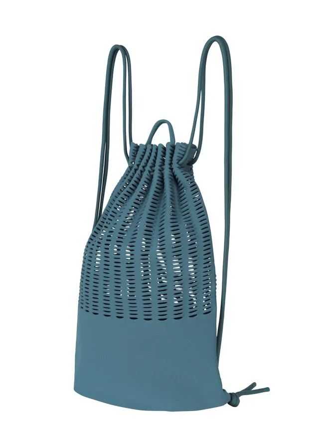Issey Miyake Mokko batoh pletený modrá pratelný úplet