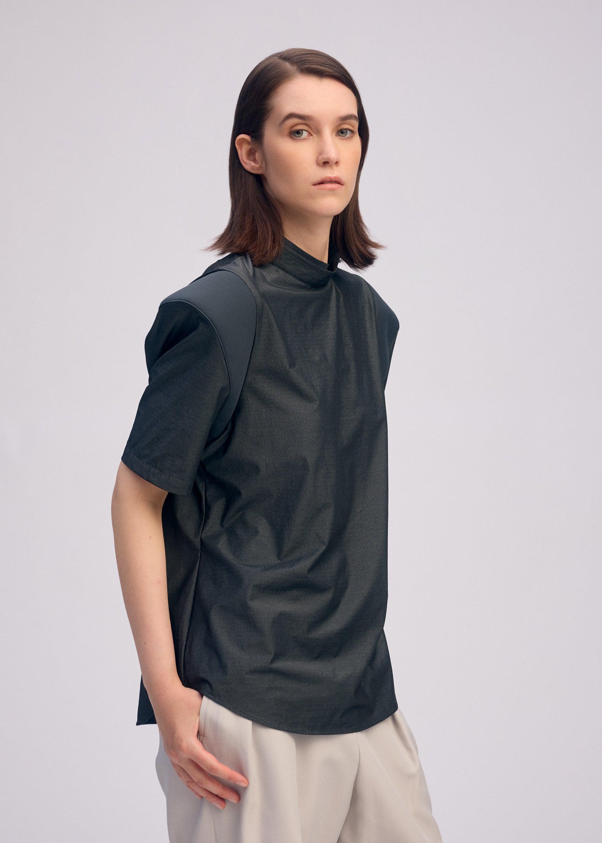 Issey Miyake Mute tričko Light Gray s krátkým rukávem