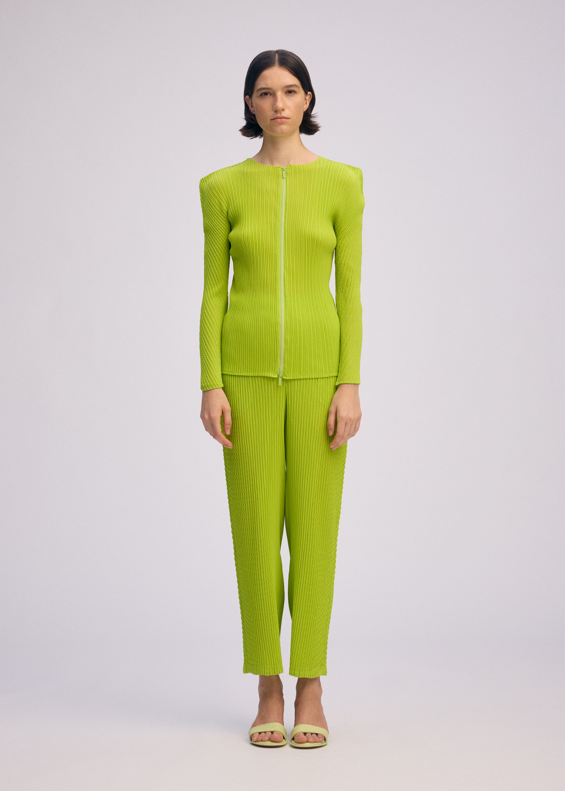 Issey Miyake Box Shoulder Pleats kardigan sv. šedá 2 hranatá ramena