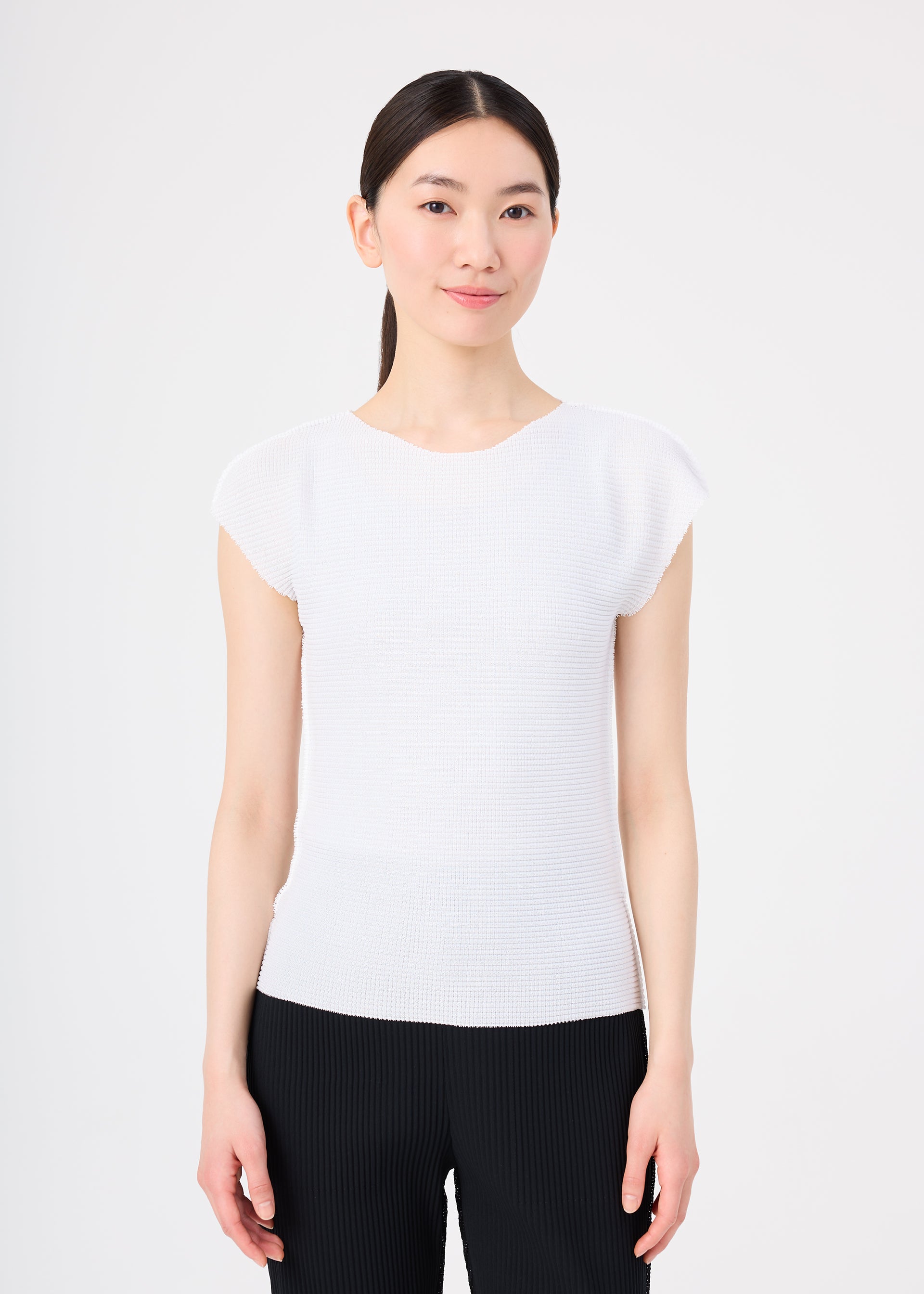 Issey Miyake Knit Stretch Pleats top bílý francouzský rukáv