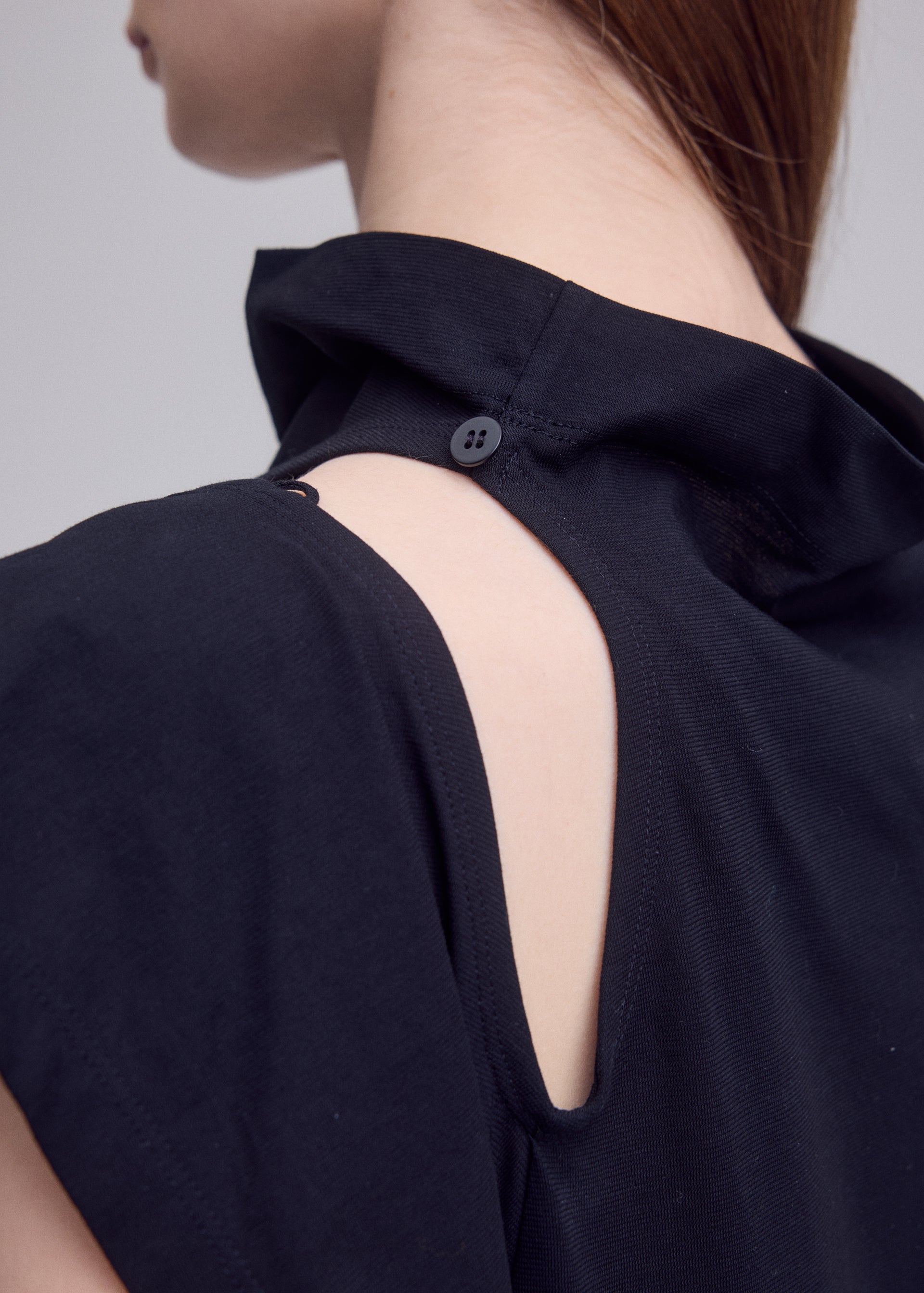 Issey Miyake Tubular-T dámské šaty off-white