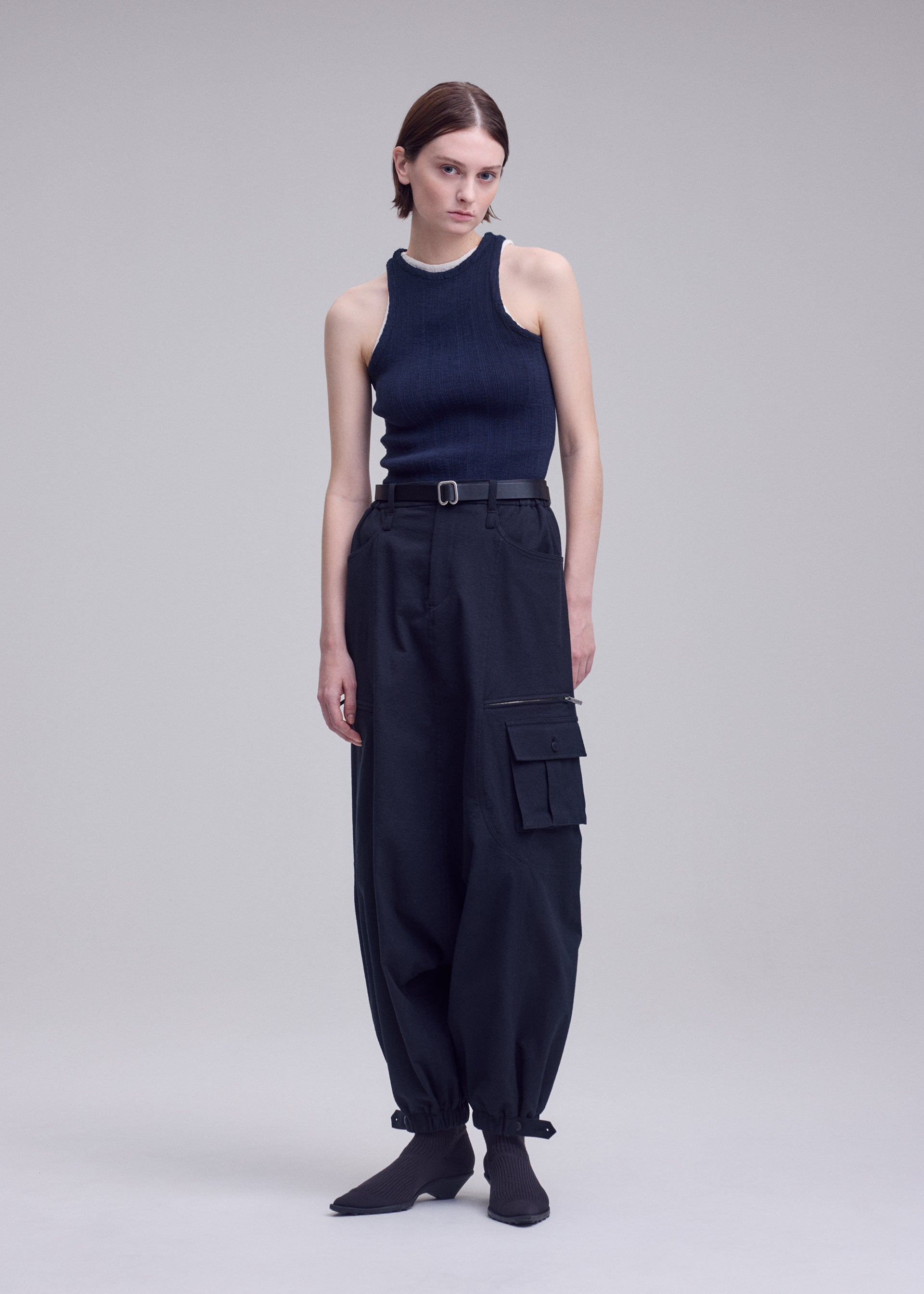 Issey Miyake Grainy kalhoty černé sarouel