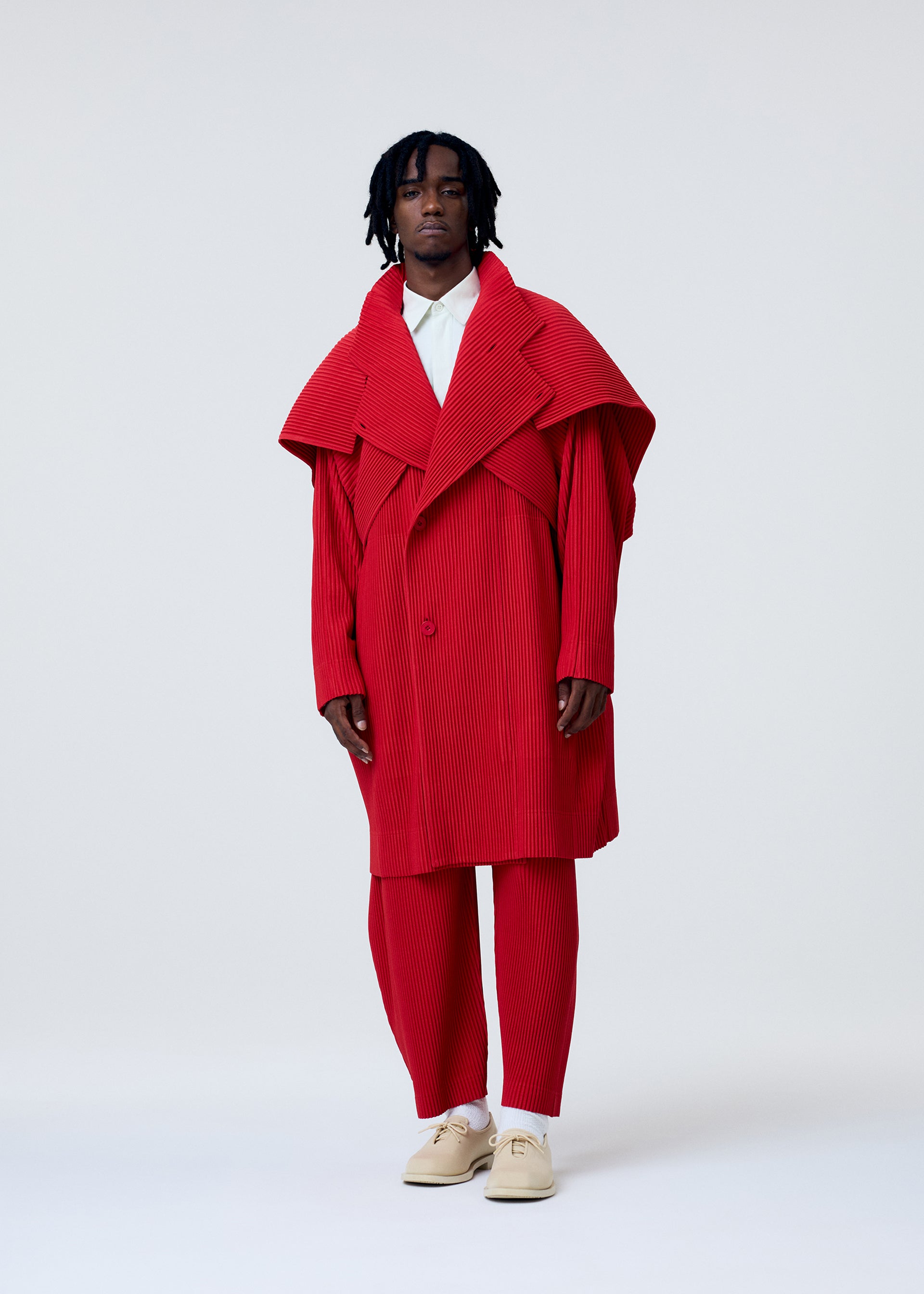 Issey Miyake Cover Fold kabát černý 3