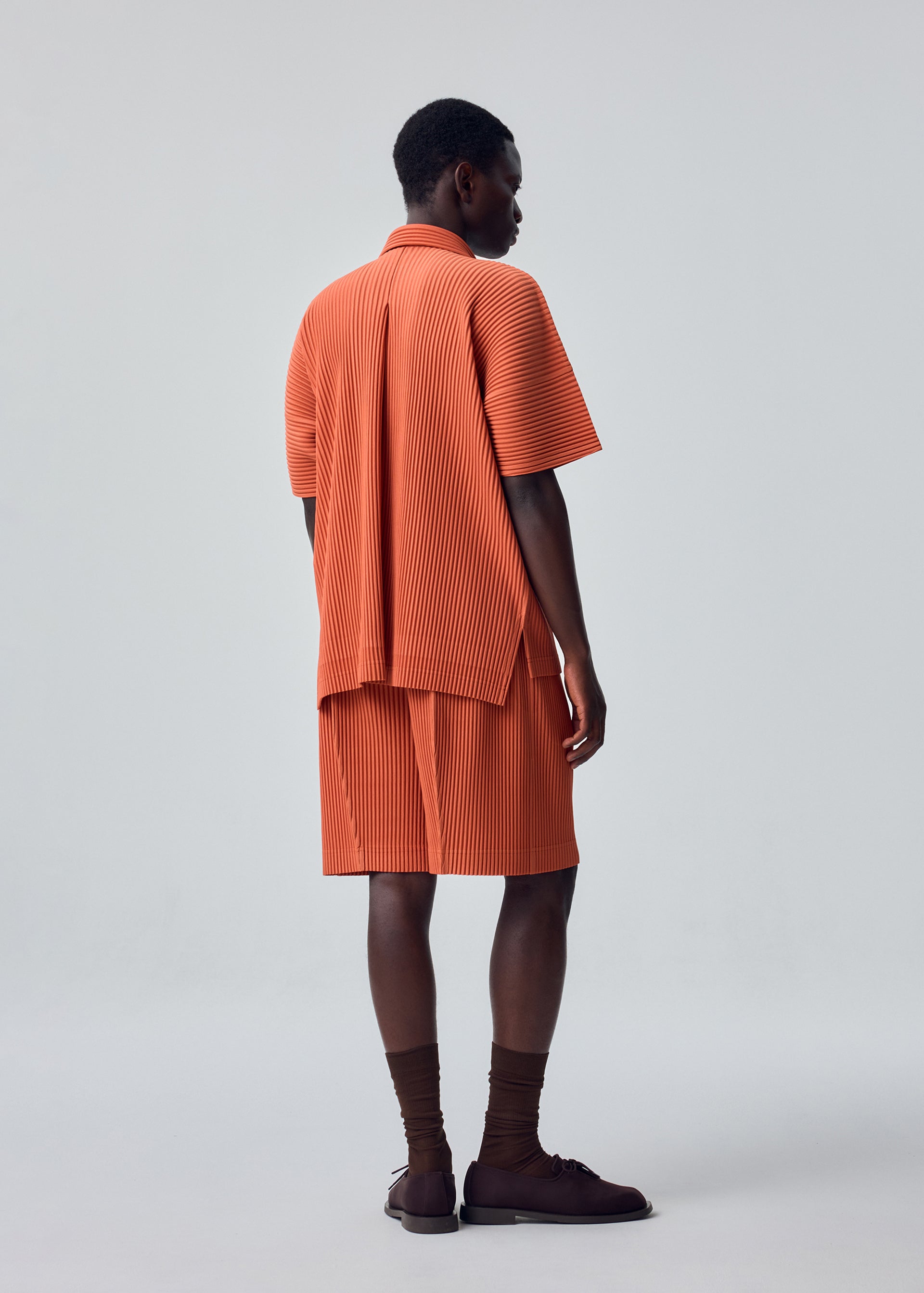 Issey Miyake Monthly Colors August košile černá