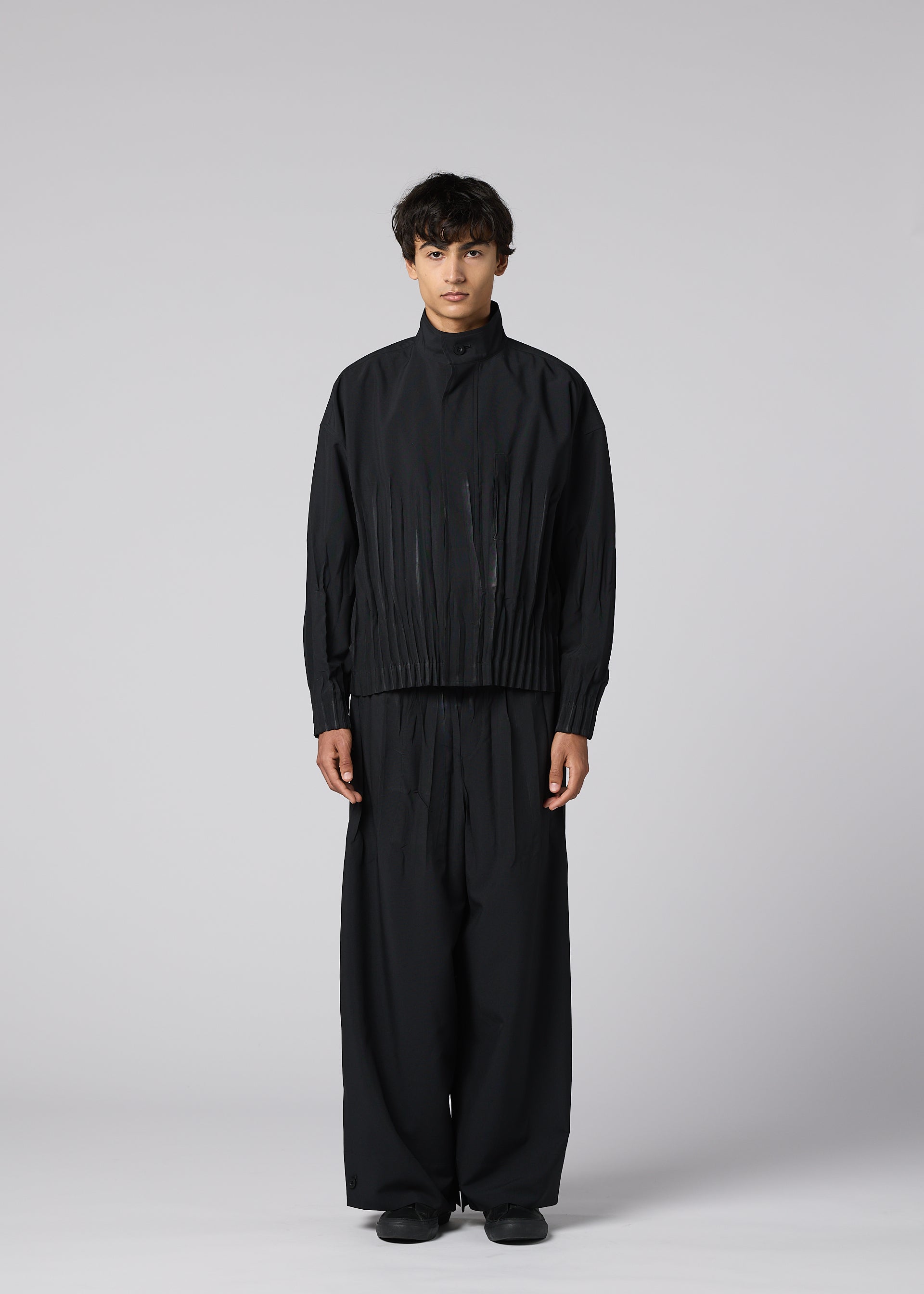 Issey Miyake IM Men Waft Black kalhoty černé široké 3