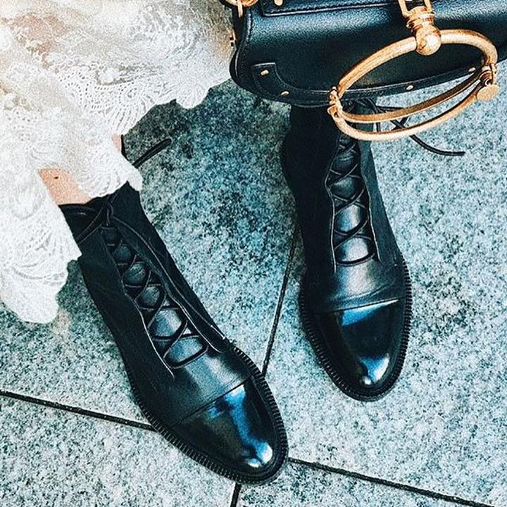 Norielle elegantní šněrovací kotníkové boty černé