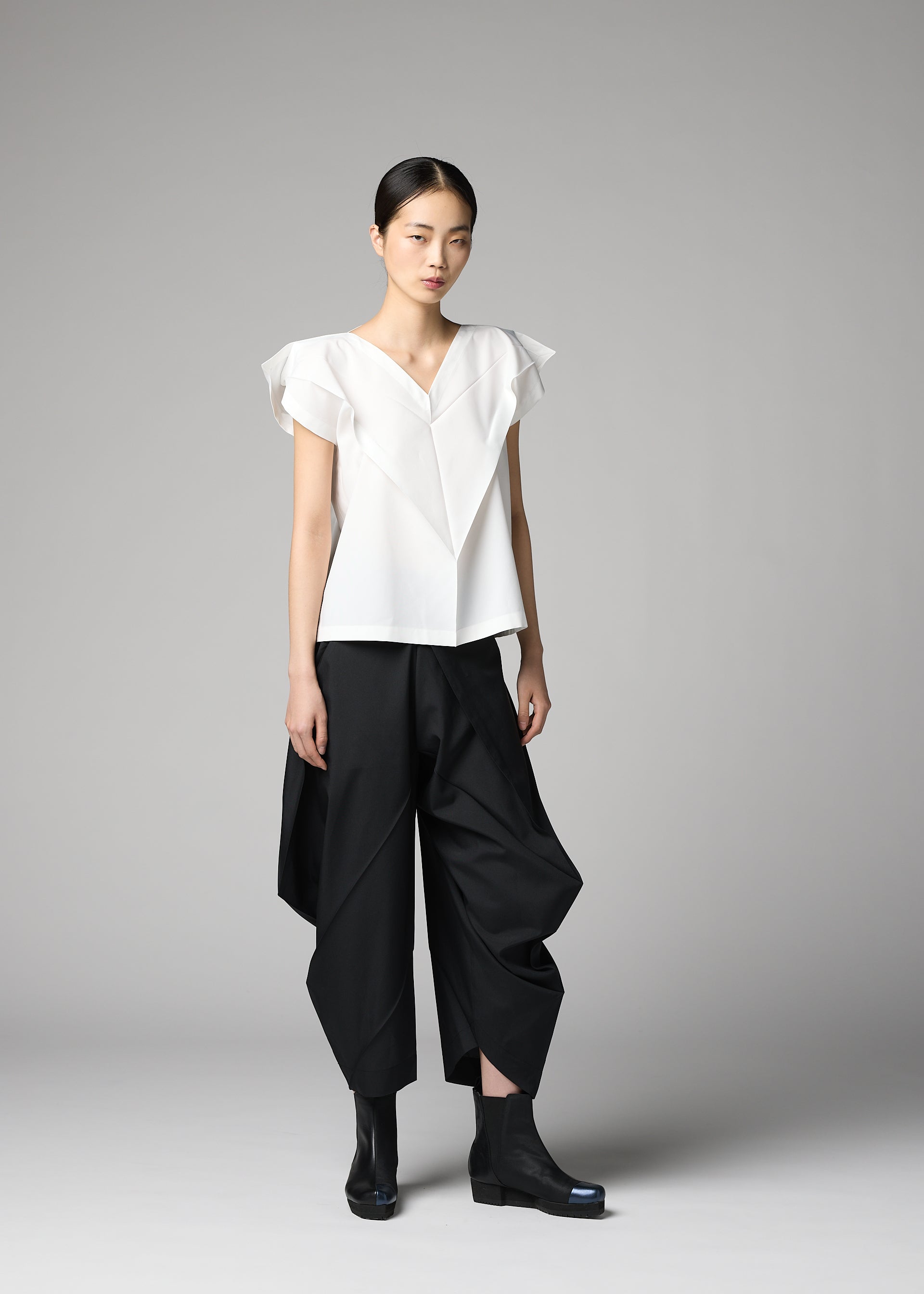 132 5. Issey Miyake F-SH-1 košile bílá